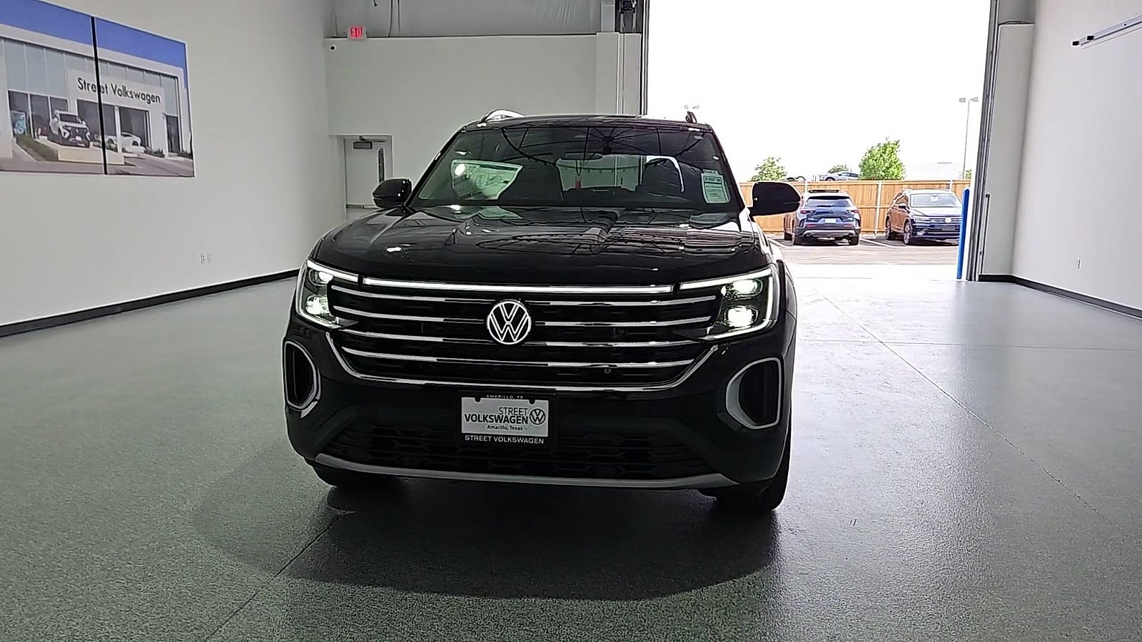 2026 Volkswagen Atlas SE with Technology