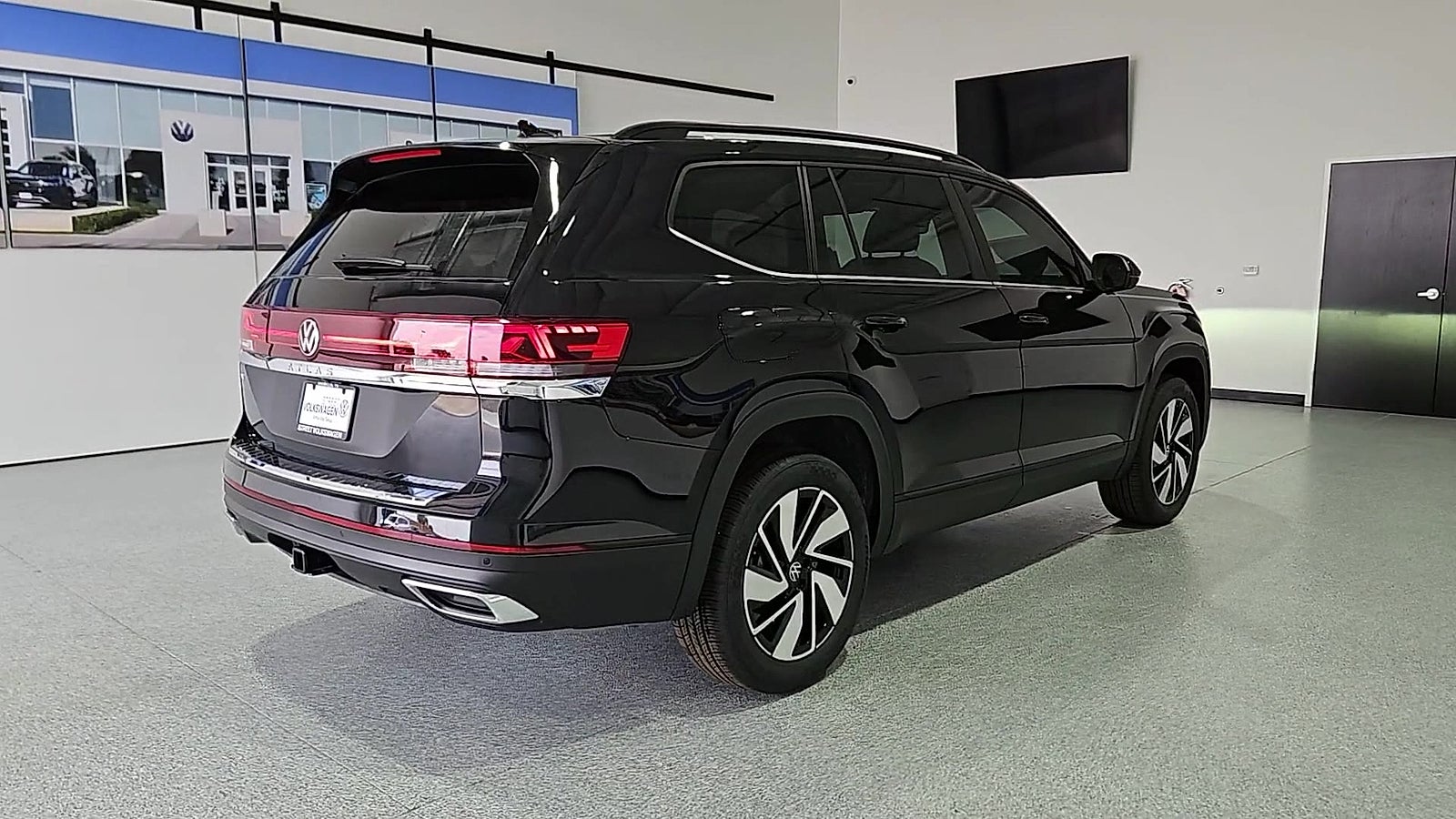 2026 Volkswagen Atlas SE with Technology