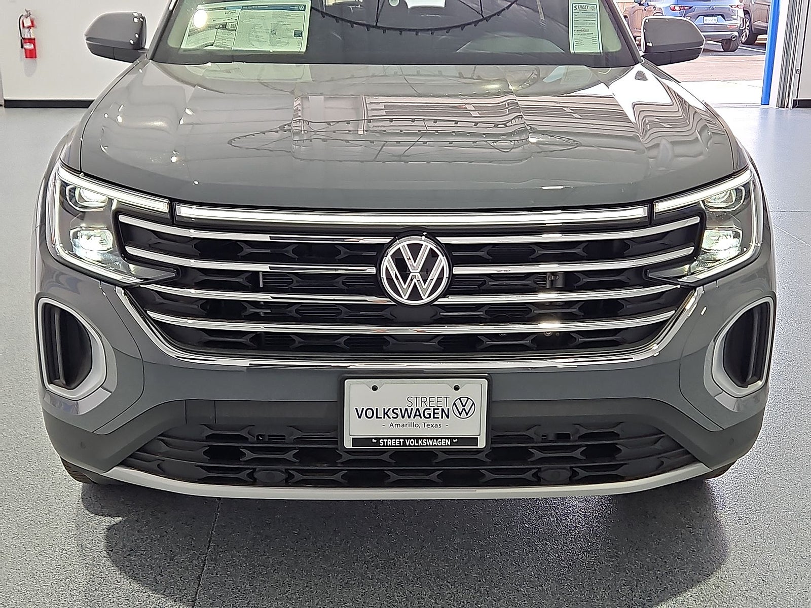 2026 Volkswagen Atlas SE with Technology
