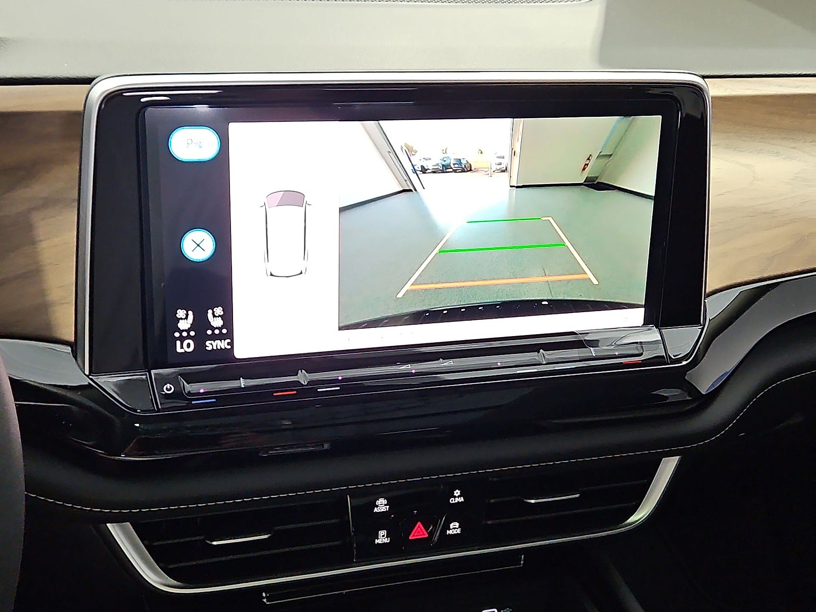 2026 Volkswagen Atlas SE with Technology