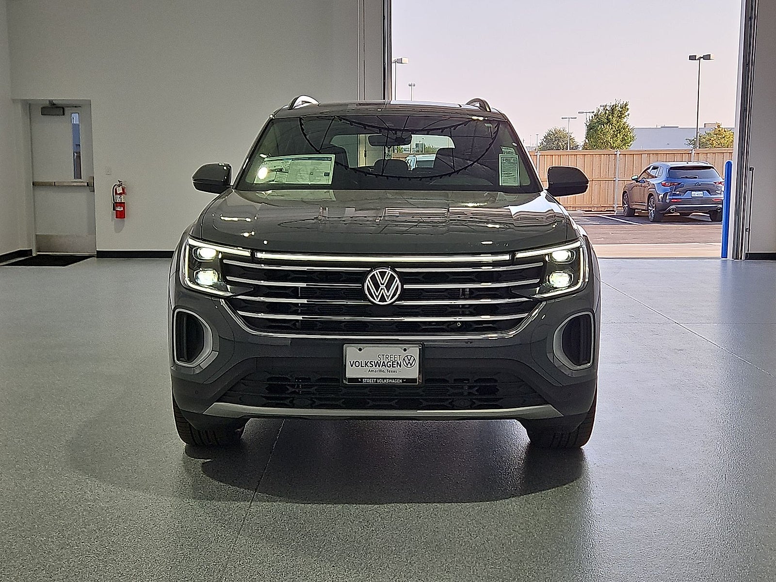 2026 Volkswagen Atlas SE with Technology