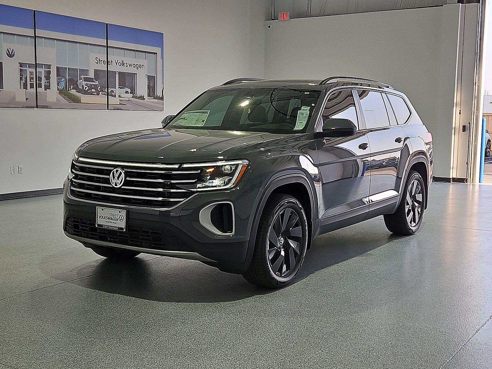 2026 Volkswagen Atlas SE with Technology