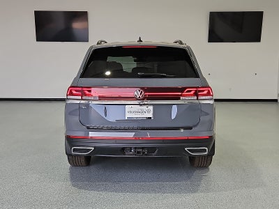 2026 Volkswagen Atlas SE with Technology