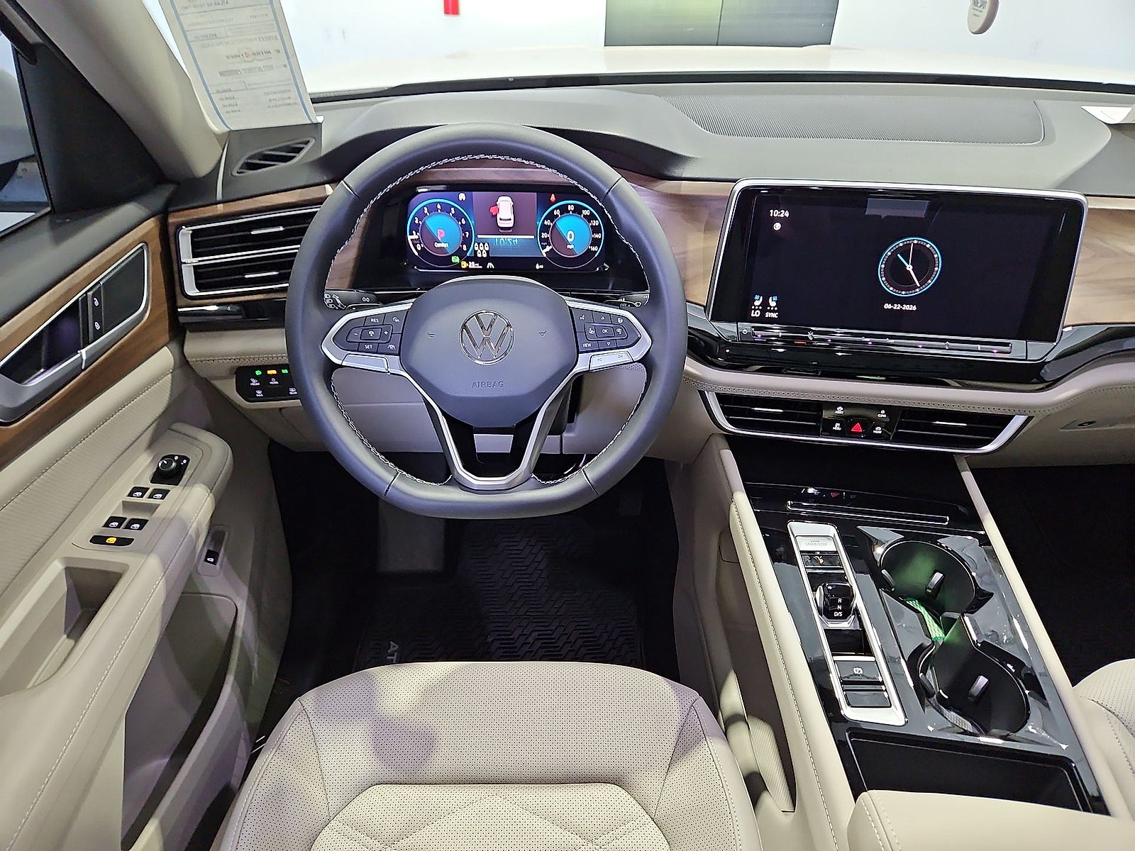 2026 Volkswagen Atlas SE with Technology
