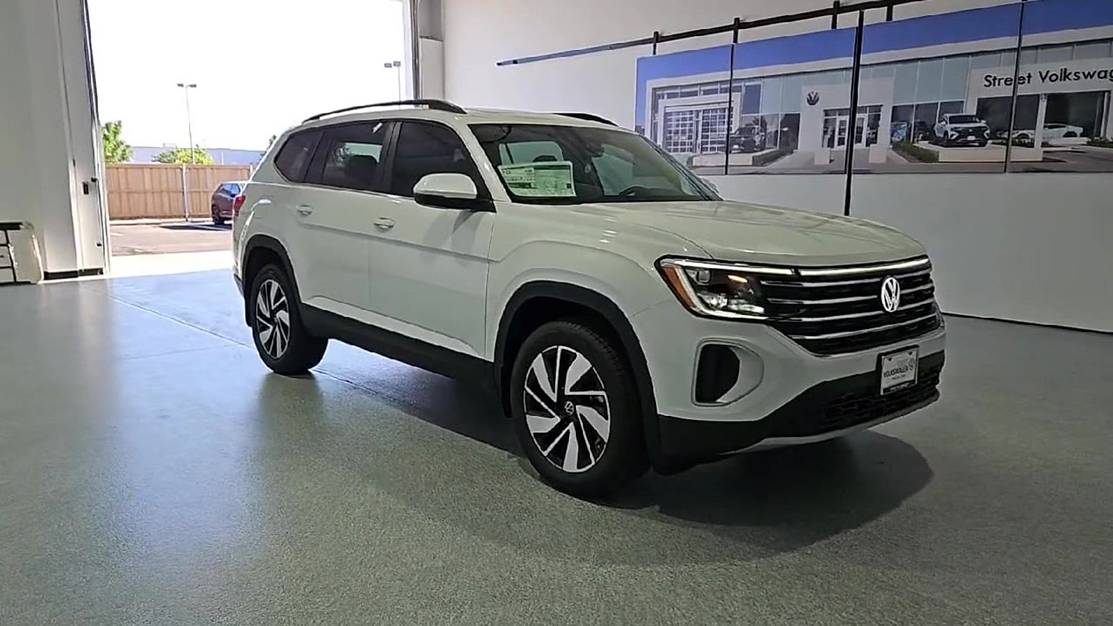 2026 Volkswagen Atlas SE with Technology
