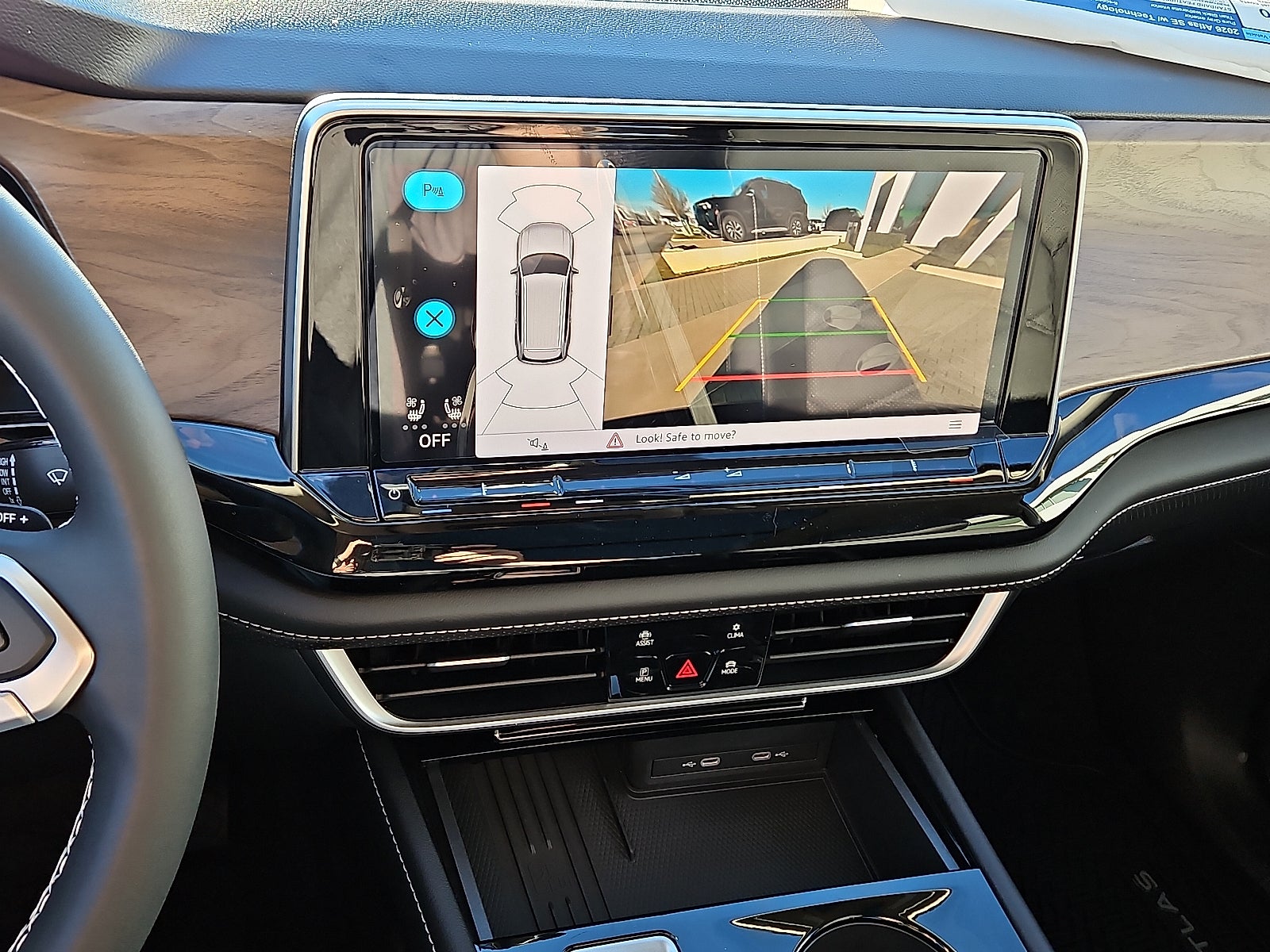 2026 Volkswagen Atlas 2.0T SE w/Technology