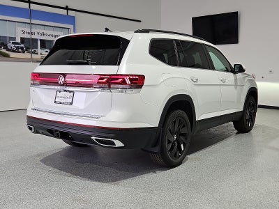 2026 Volkswagen Atlas SE with Technology