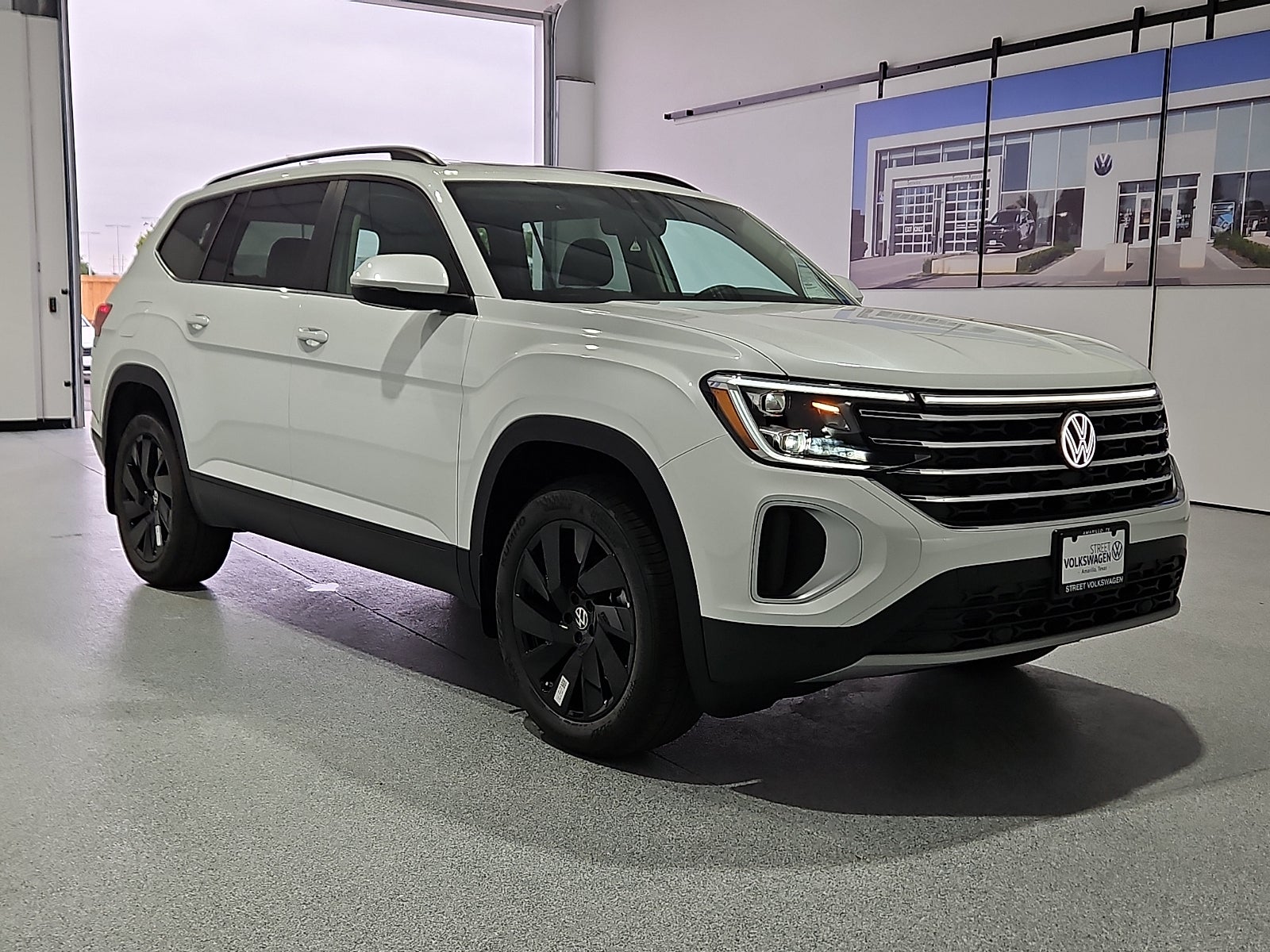 2026 Volkswagen Atlas SE with Technology