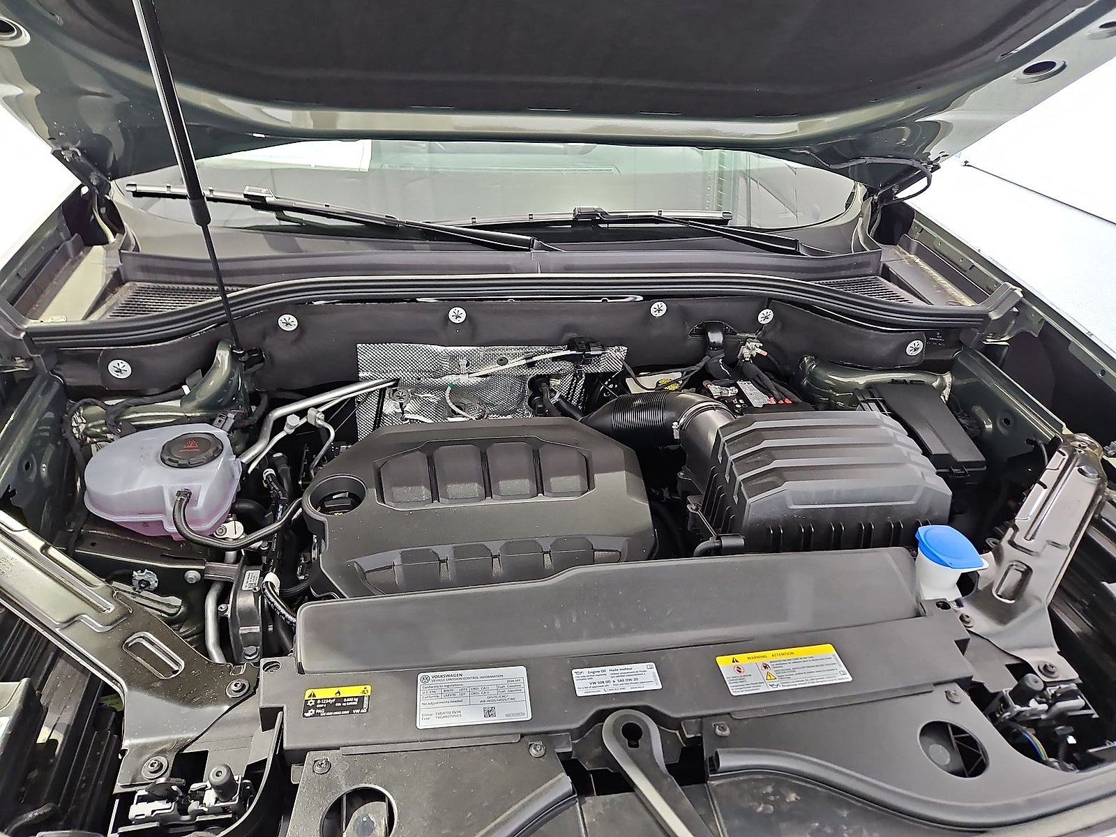 2026 Volkswagen Atlas SE with Technology