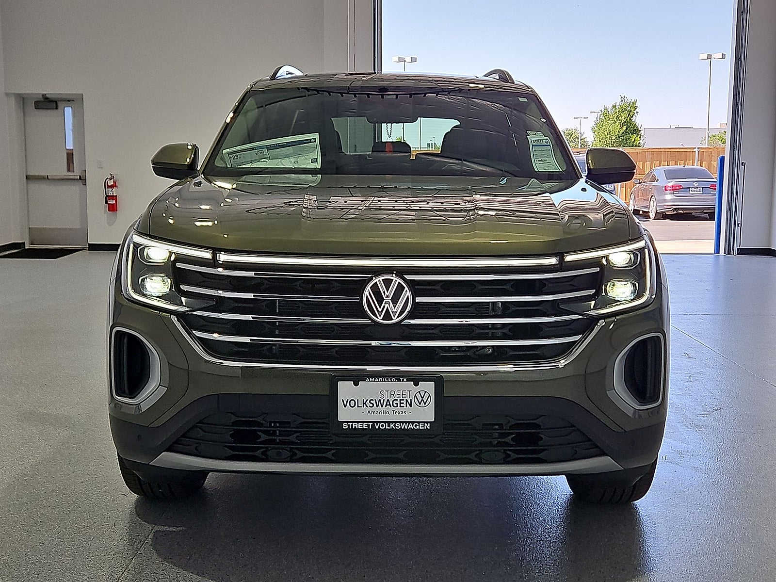 2026 Volkswagen Atlas SE with Technology