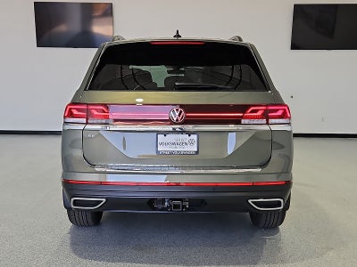 2026 Volkswagen Atlas SE with Technology