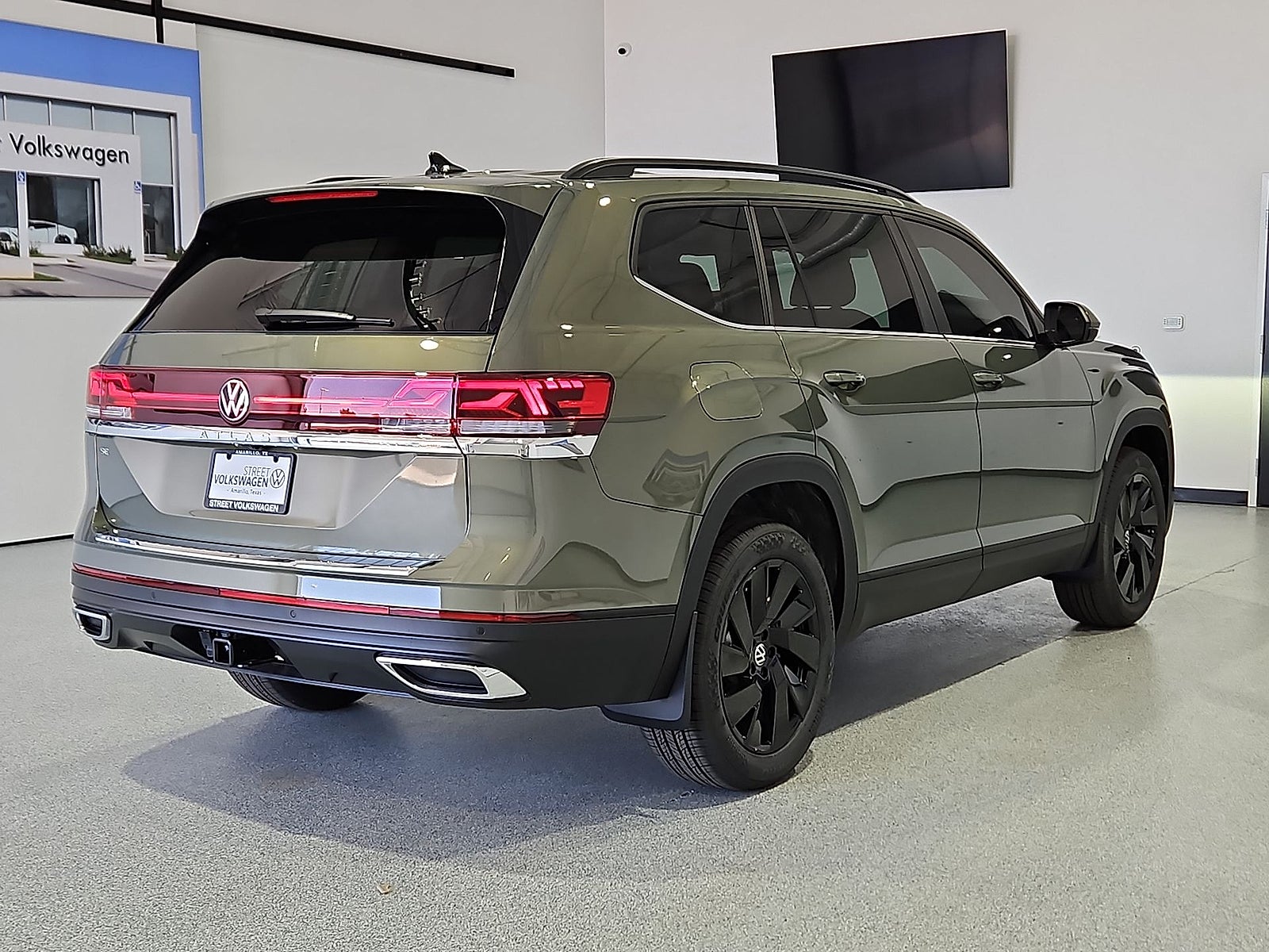 2026 Volkswagen Atlas SE with Technology