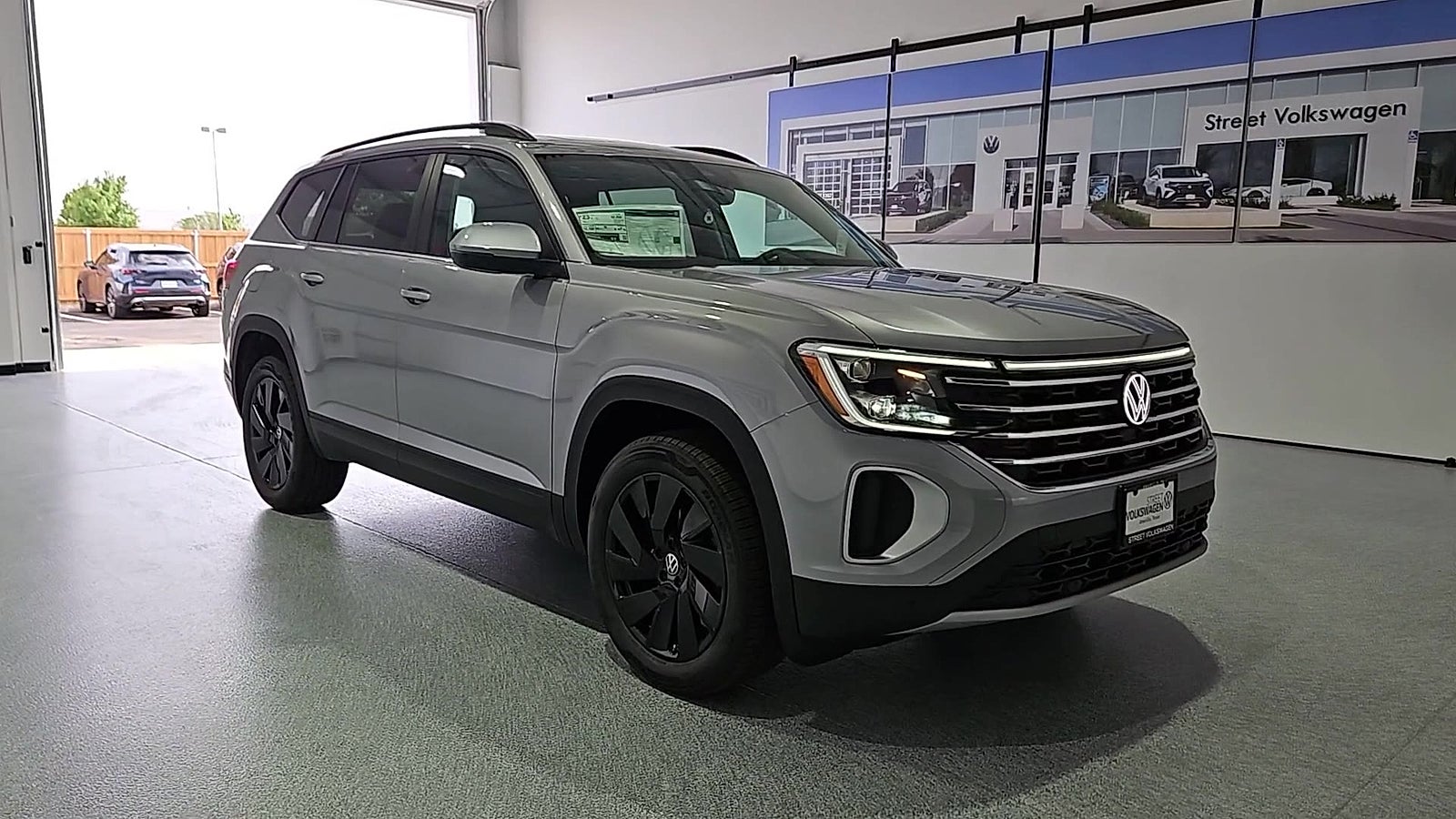 2026 Volkswagen Atlas SE with Technology