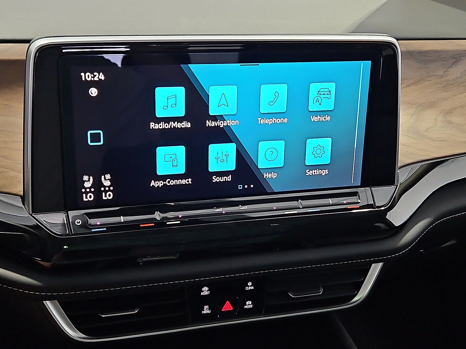 2026 Volkswagen Atlas SE with Technology
