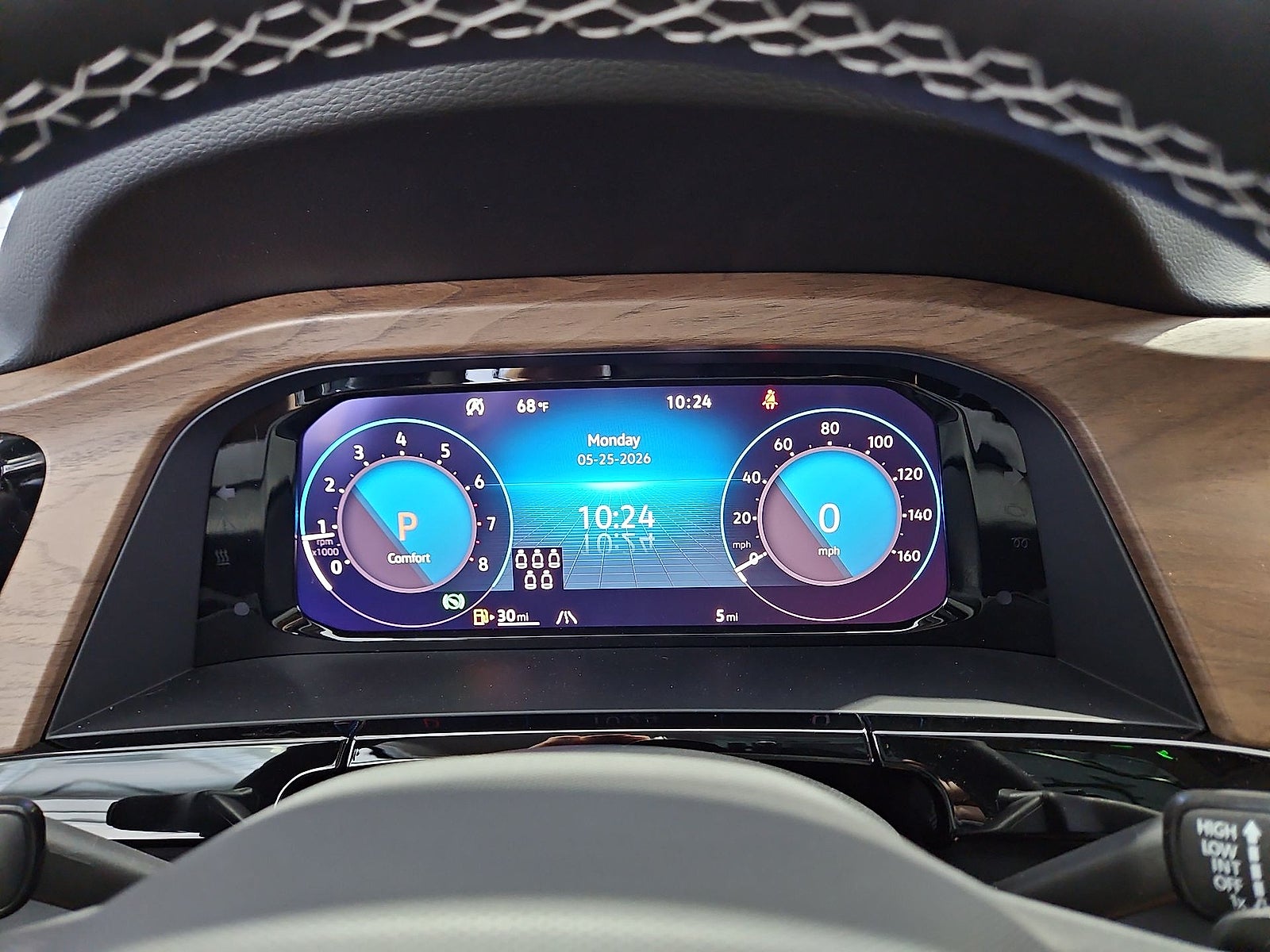2026 Volkswagen Atlas SE with Technology