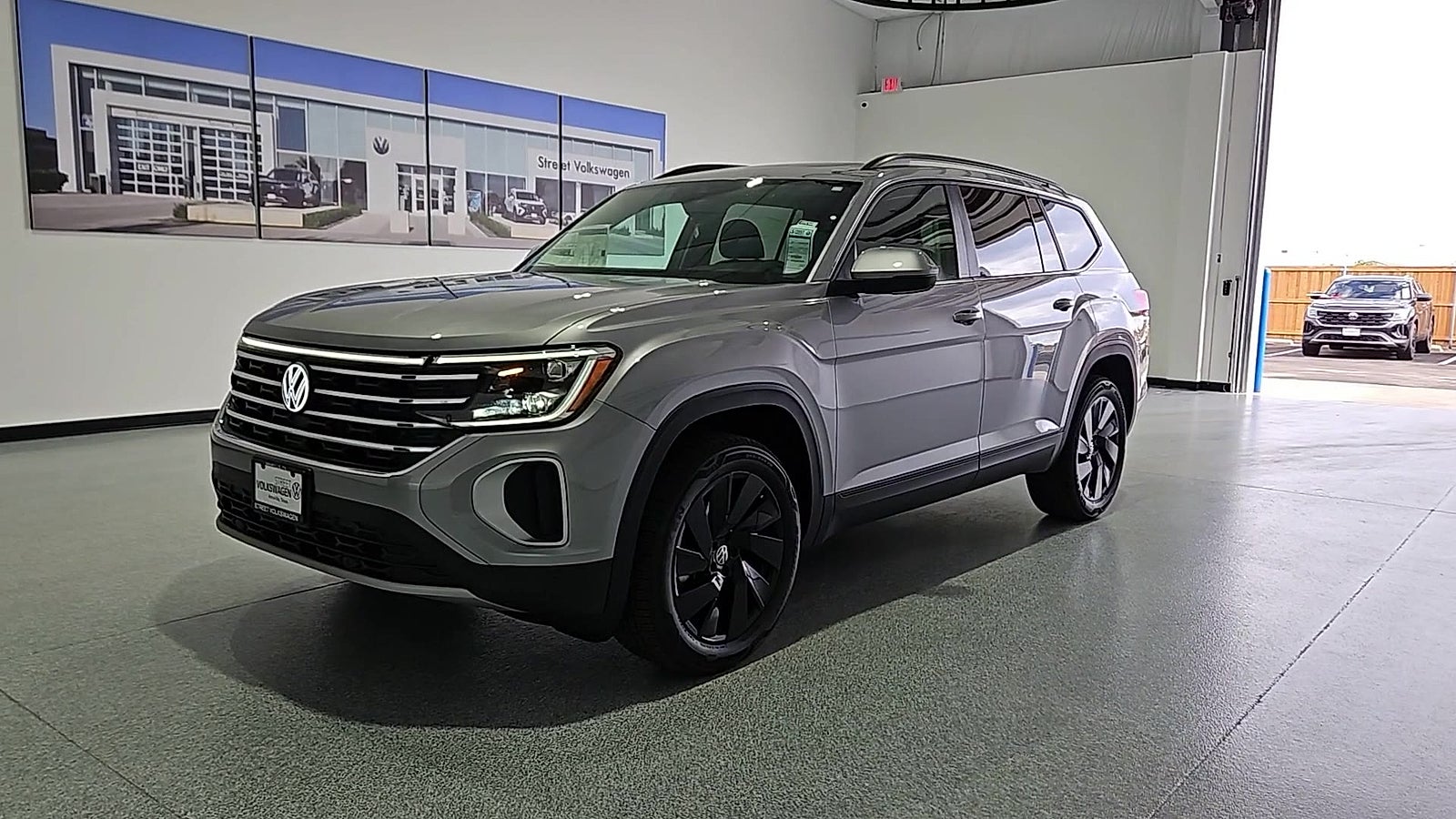 2026 Volkswagen Atlas SE with Technology