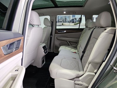 2026 Volkswagen Atlas SE with Technology