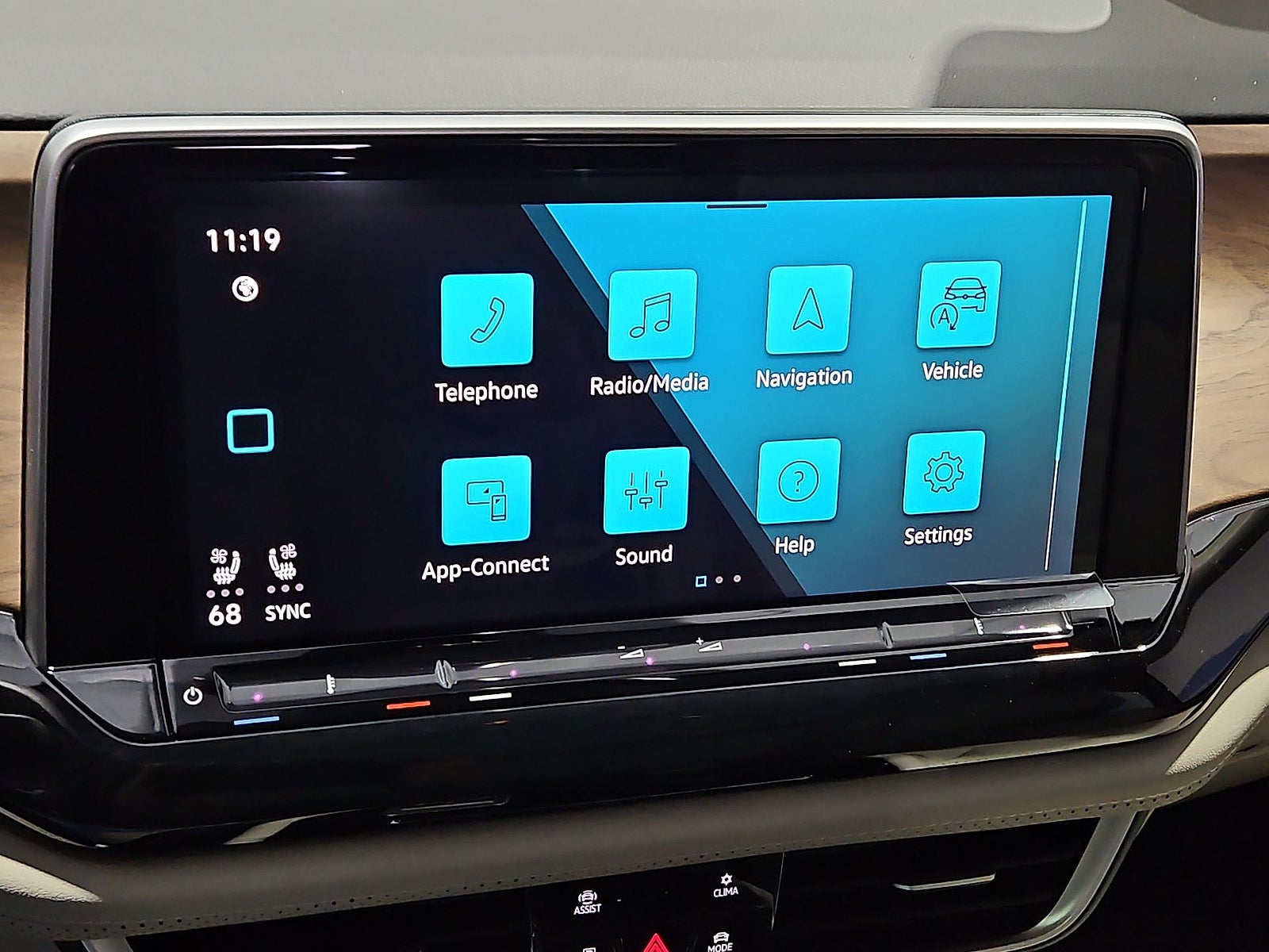 2026 Volkswagen Atlas SE with Technology