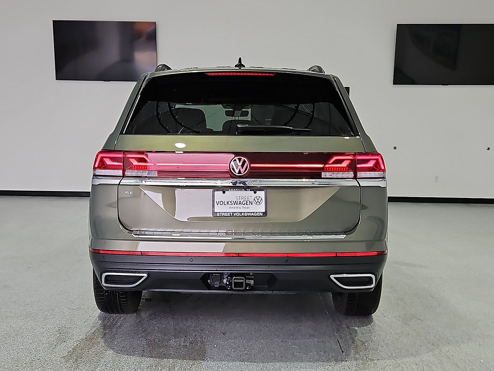 2026 Volkswagen Atlas SE with Technology