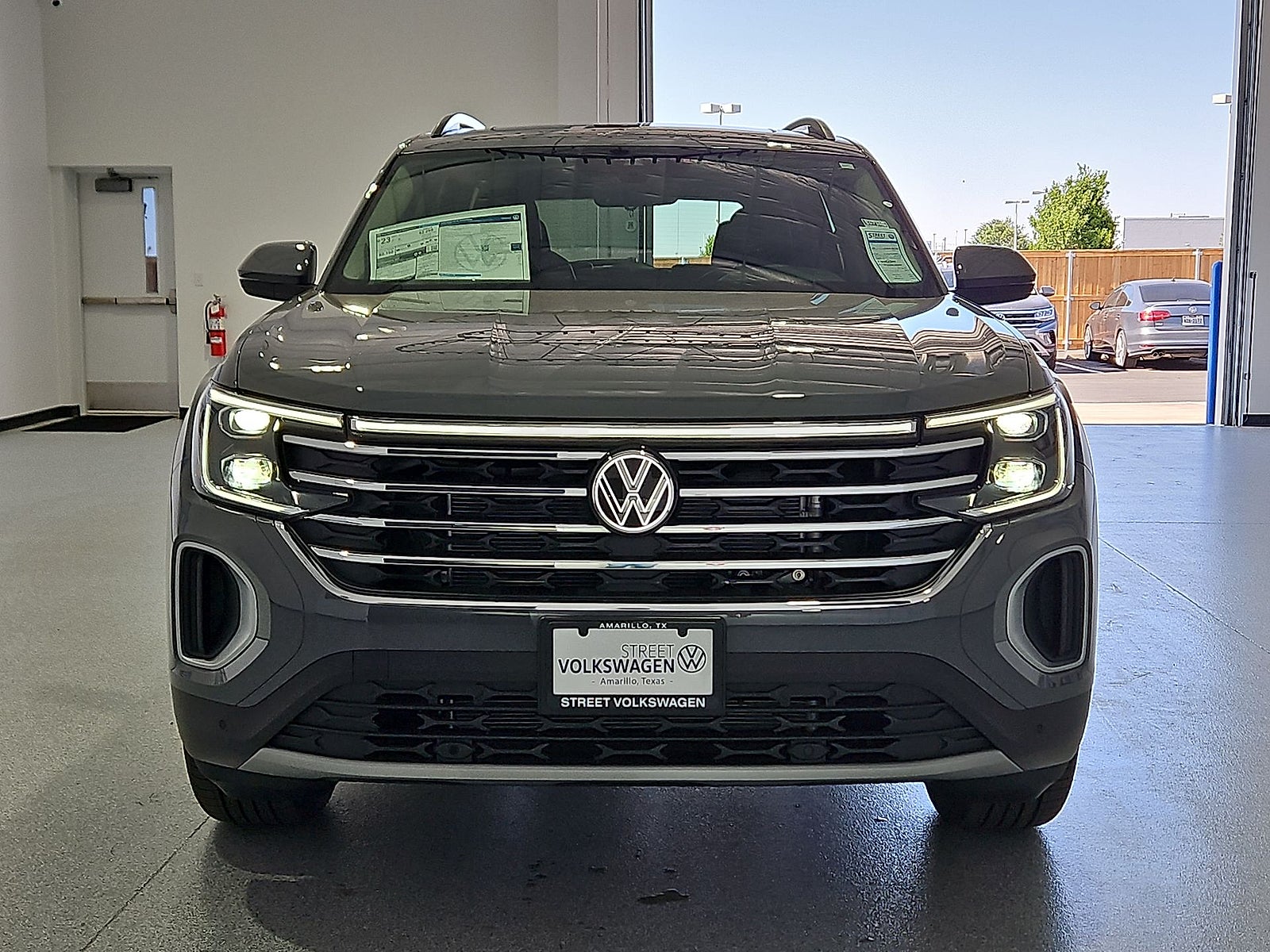 2026 Volkswagen Atlas SE with Technology