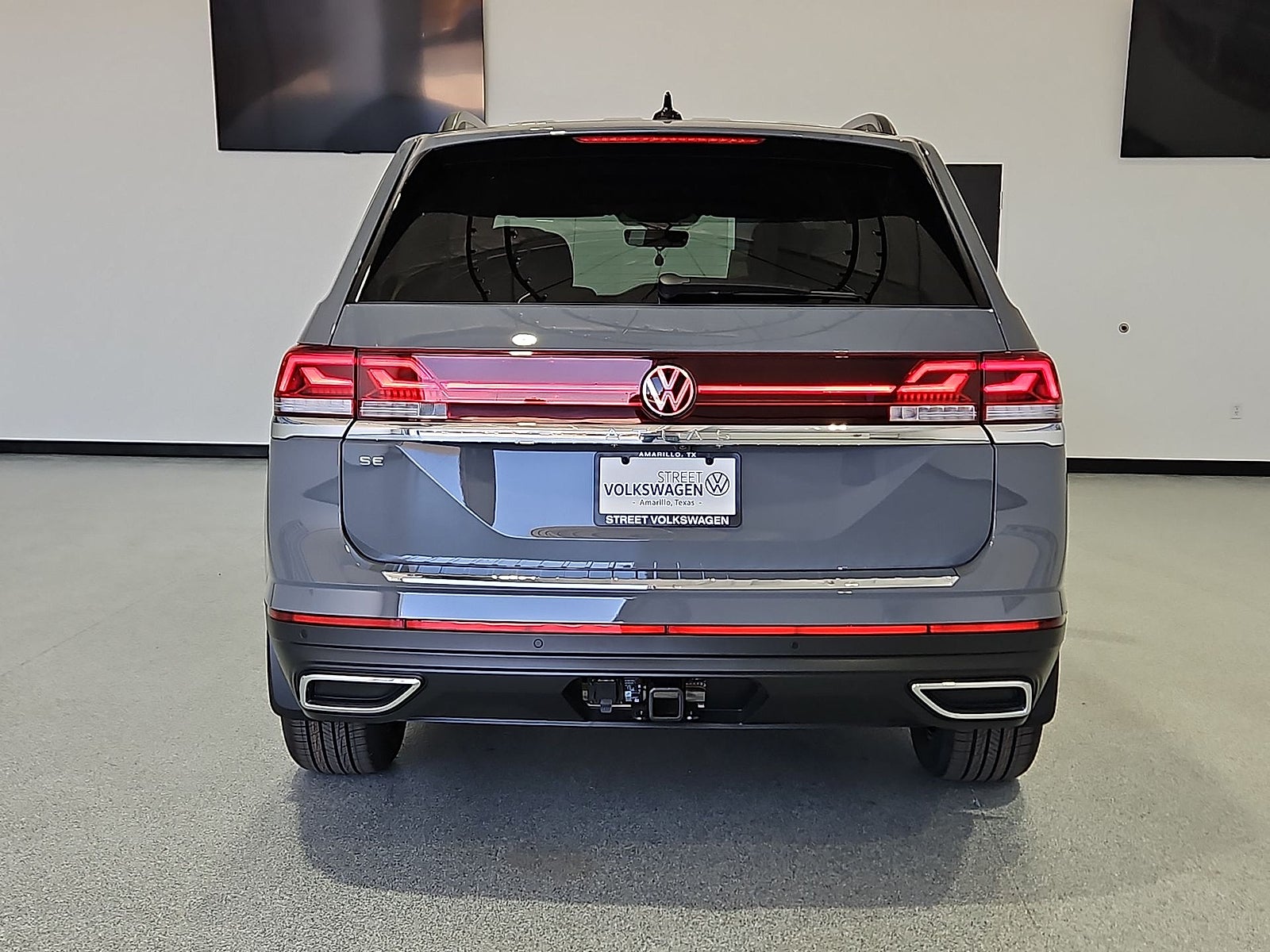2026 Volkswagen Atlas SE with Technology