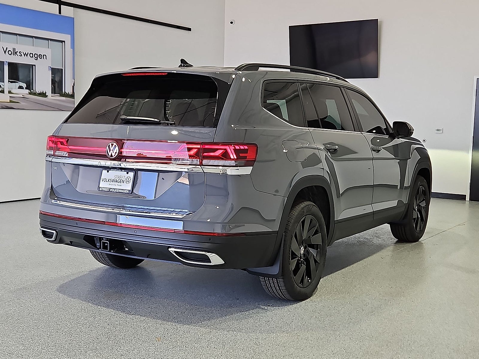 2026 Volkswagen Atlas SE with Technology