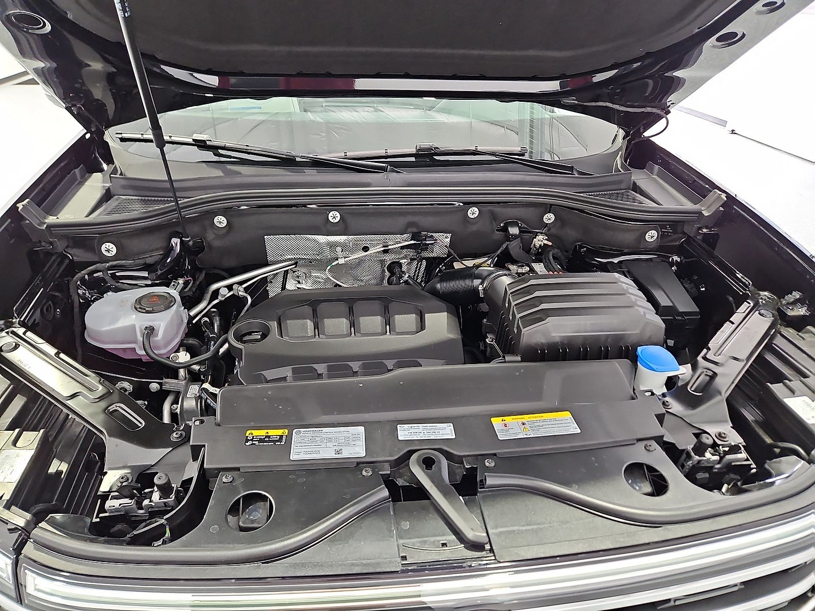 2026 Volkswagen Atlas SE with Technology