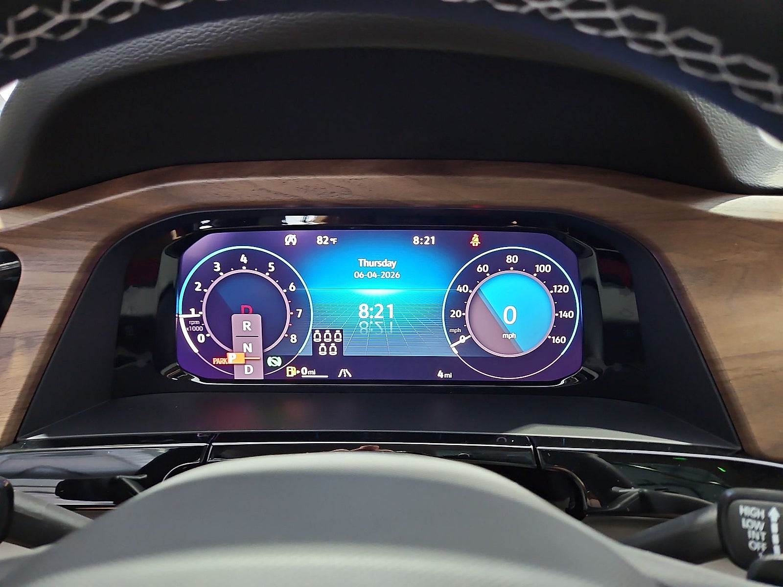 2026 Volkswagen Atlas SE with Technology