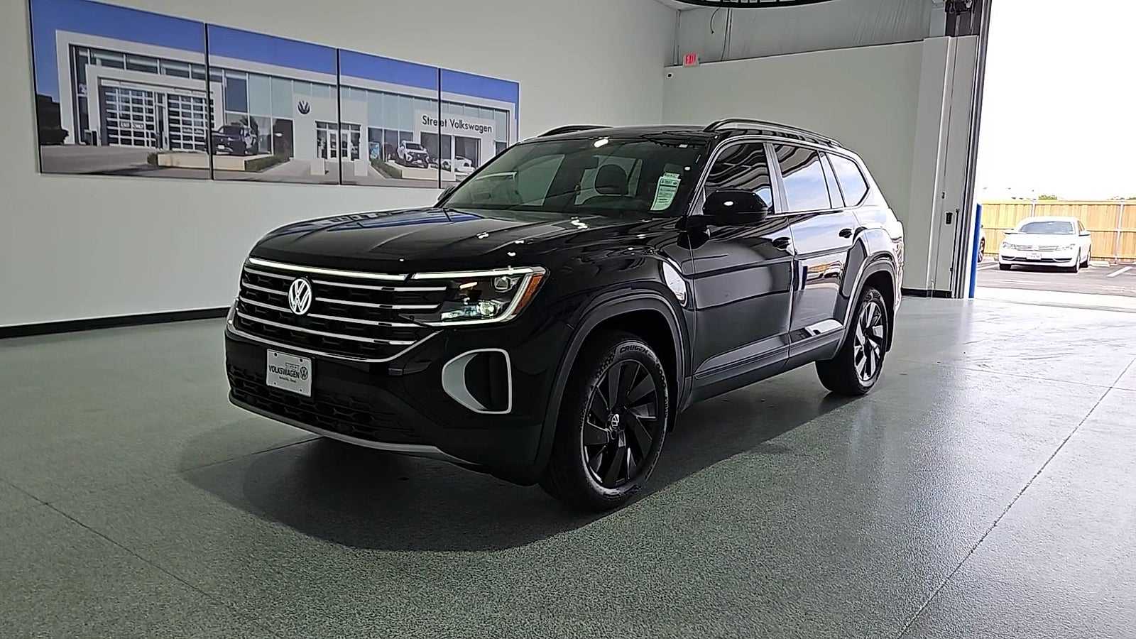 2026 Volkswagen Atlas SE with Technology