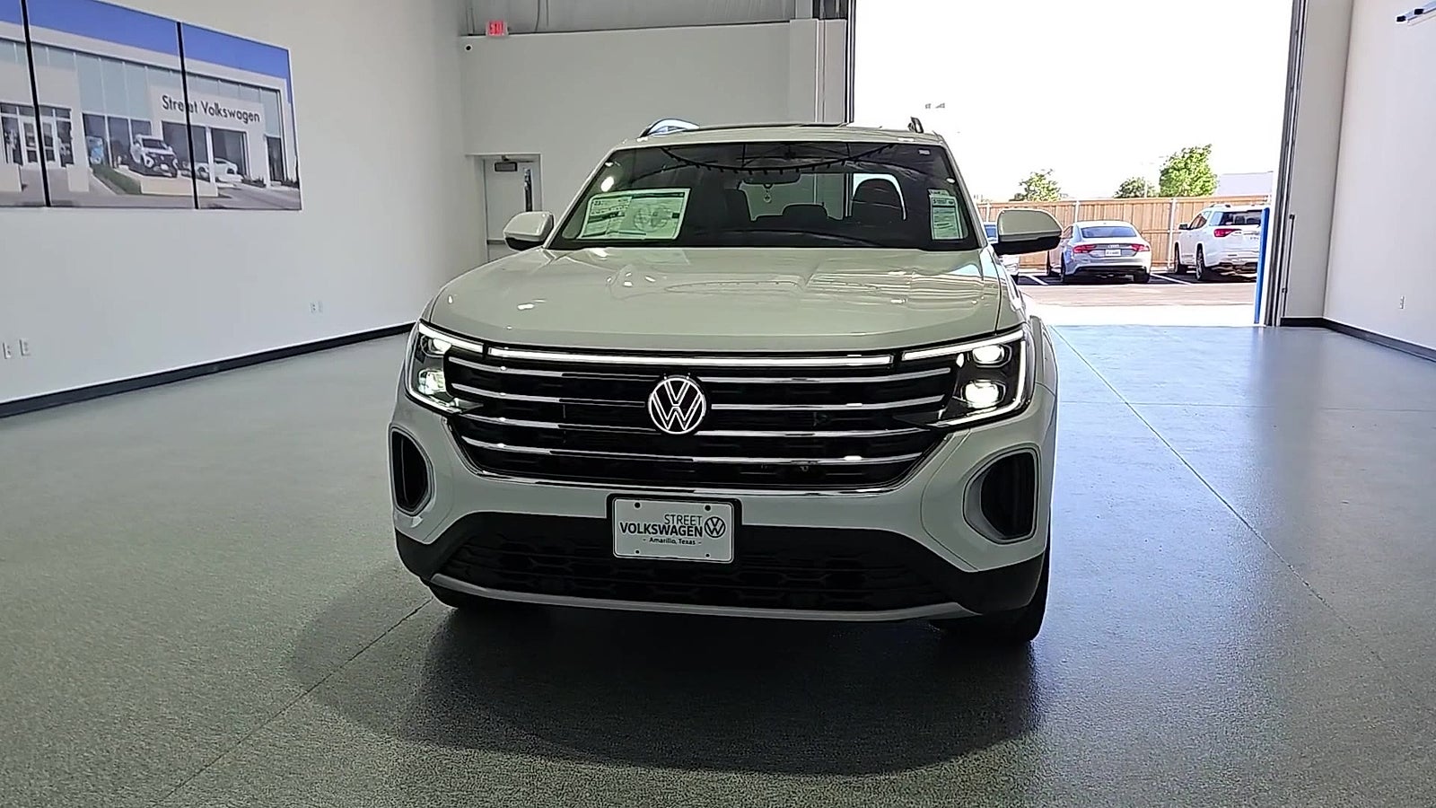 2026 Volkswagen Atlas SE with Technology