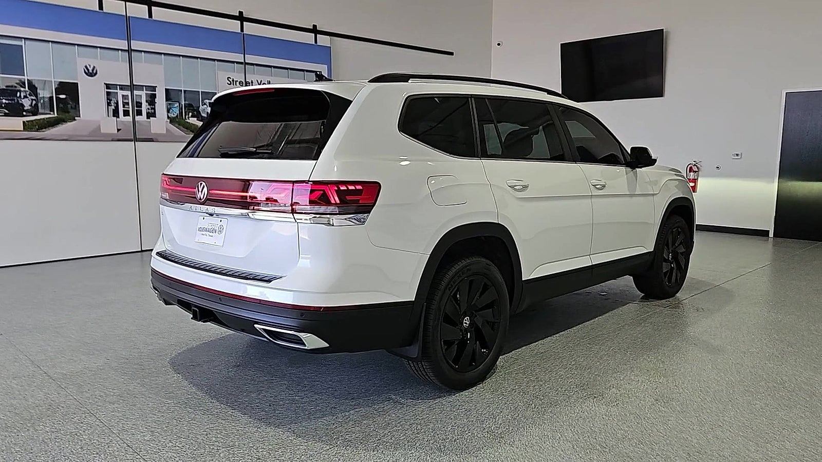2026 Volkswagen Atlas SE with Technology