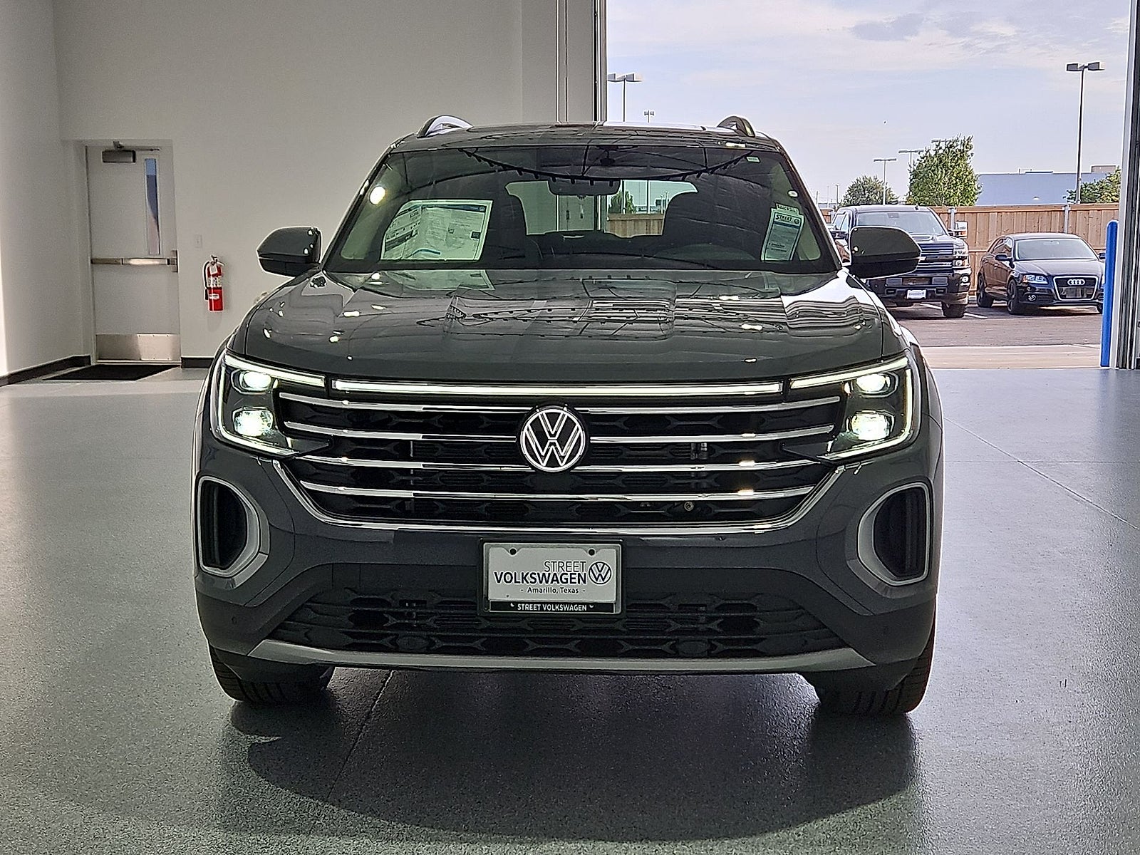2026 Volkswagen Atlas SE with Technology