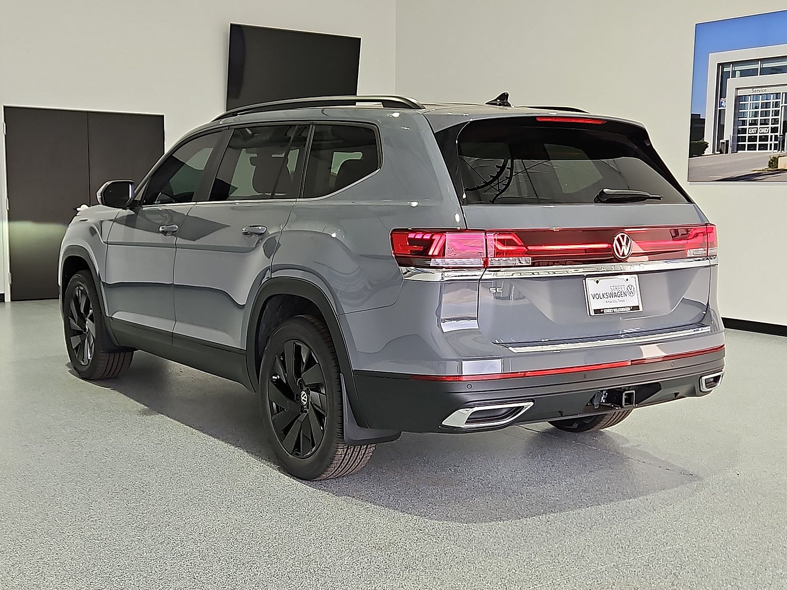 2026 Volkswagen Atlas SE with Technology