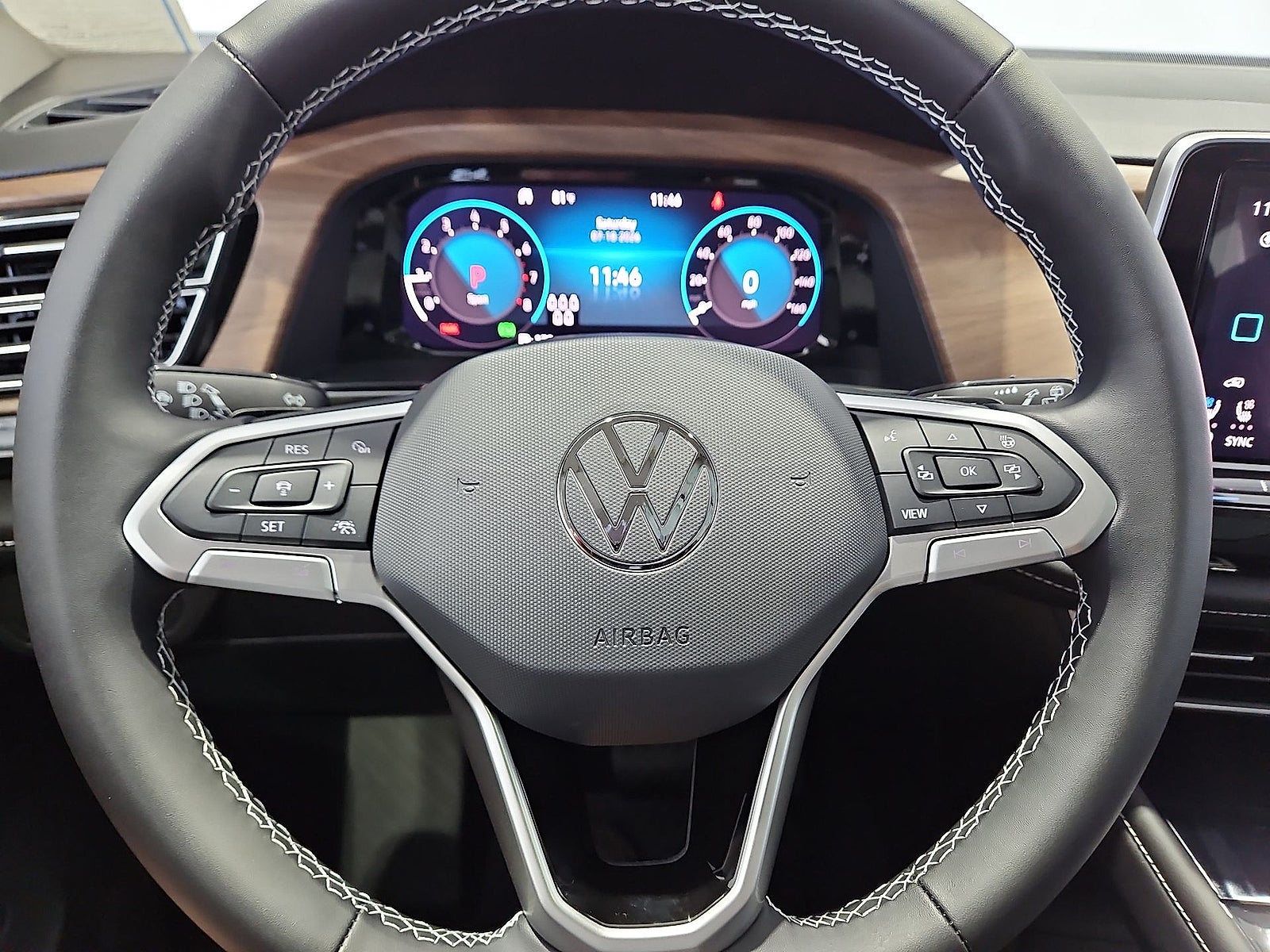 2026 Volkswagen Atlas SE with Technology