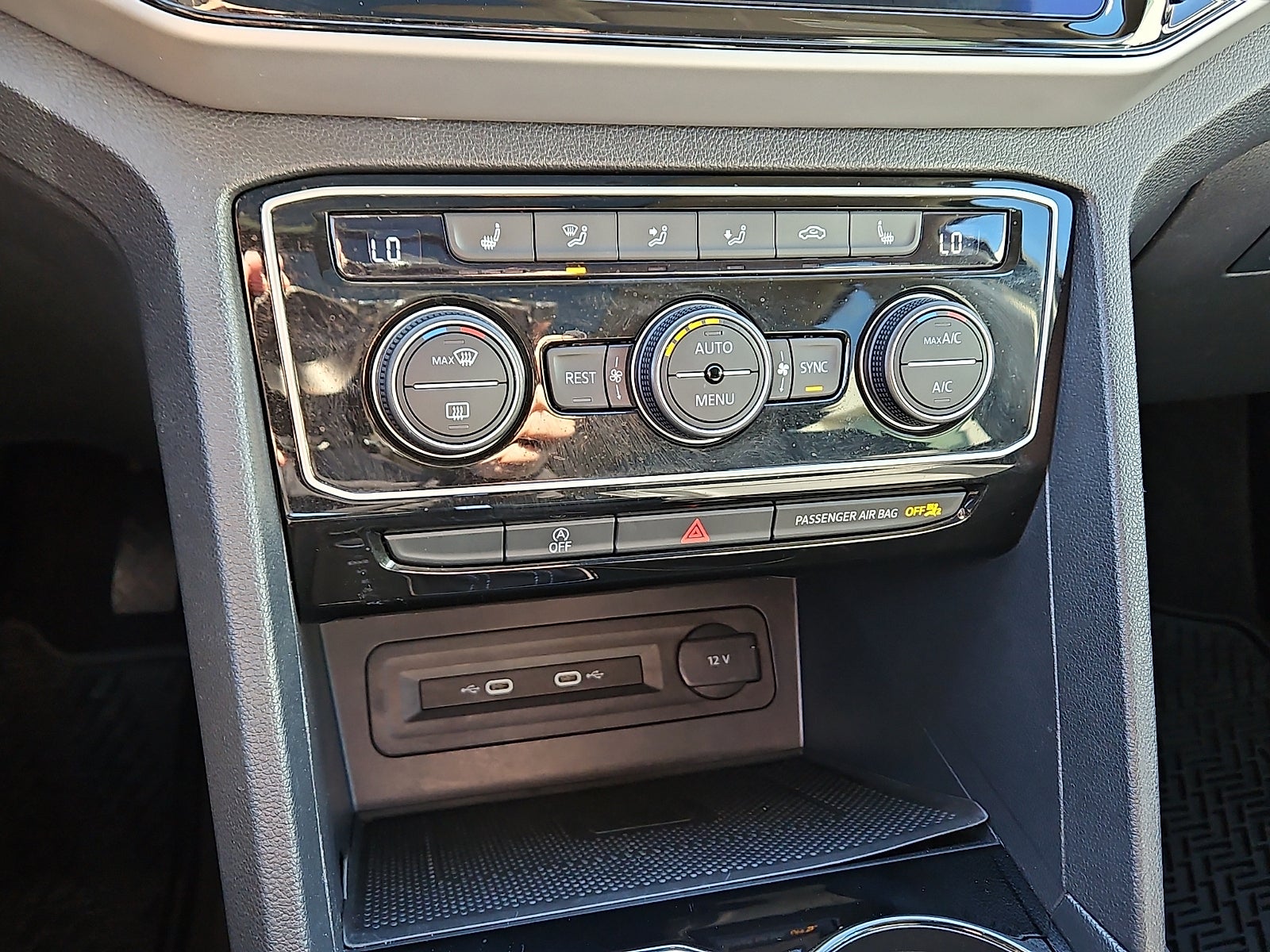 2022 Volkswagen Atlas 2.0T SE w/Technology