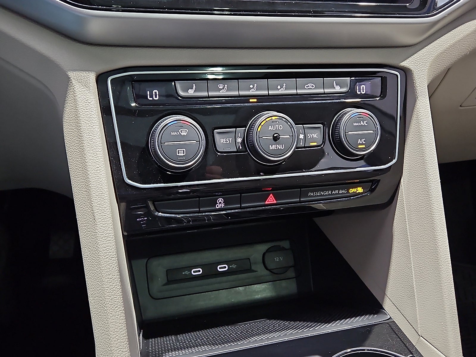 2023 Volkswagen Atlas 2.0T SE w/Technology