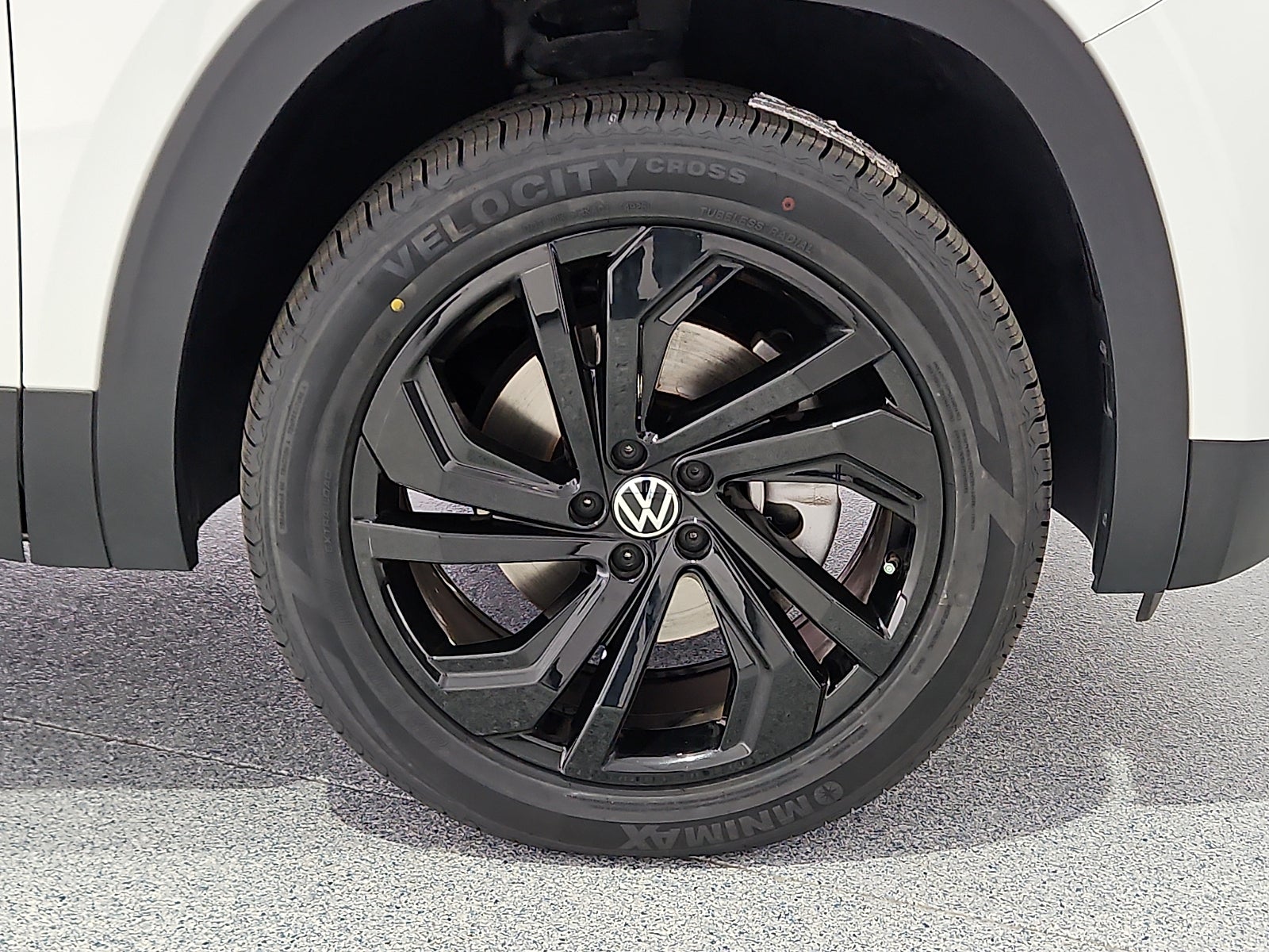 2023 Volkswagen Atlas 2.0T SE w/Technology
