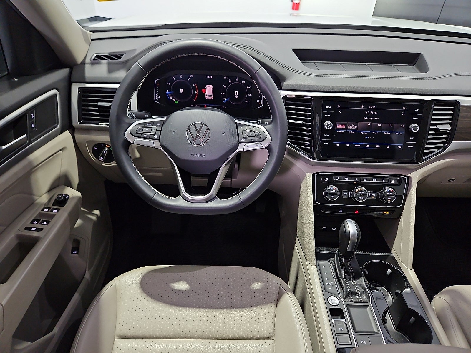2023 Volkswagen Atlas 2.0T SE w/Technology