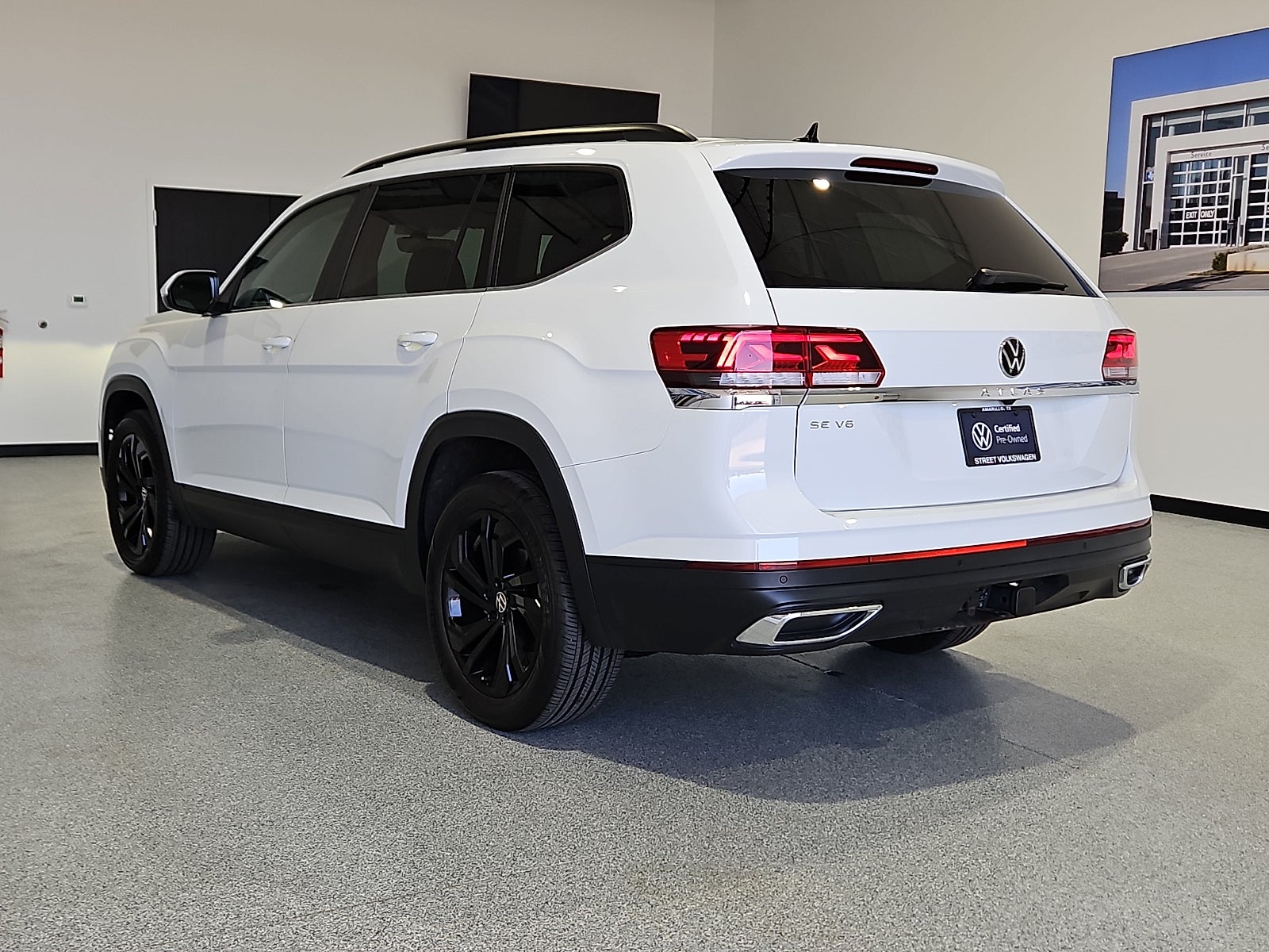 2023 Volkswagen Atlas 3.6L V6 SE w/Technology