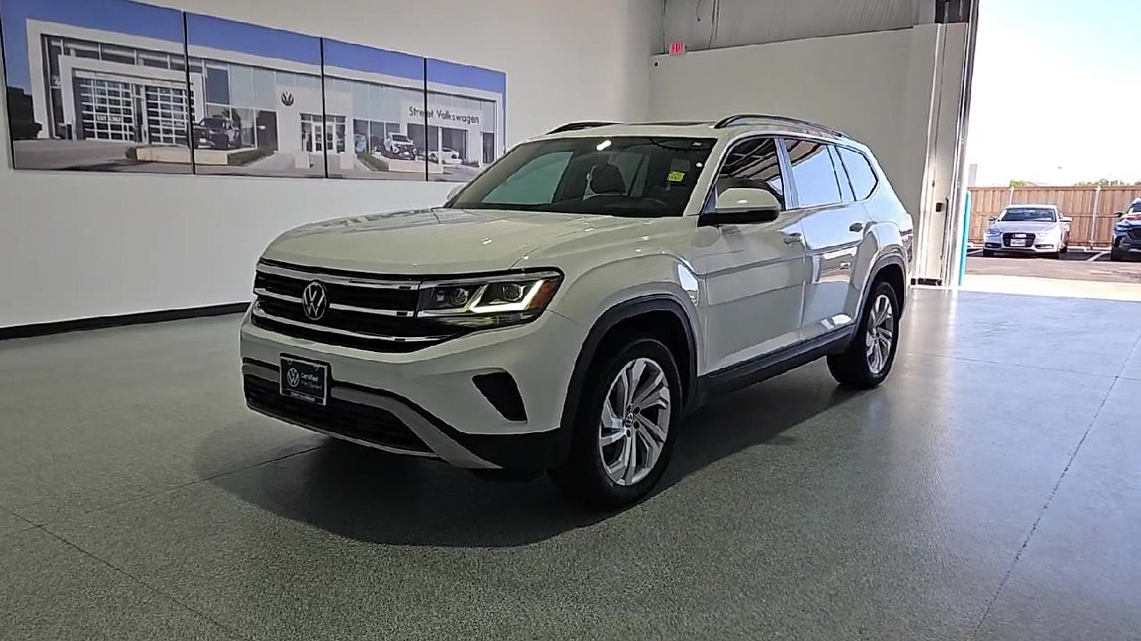 2023 Volkswagen Atlas 3.6L V6 SE w/Technology