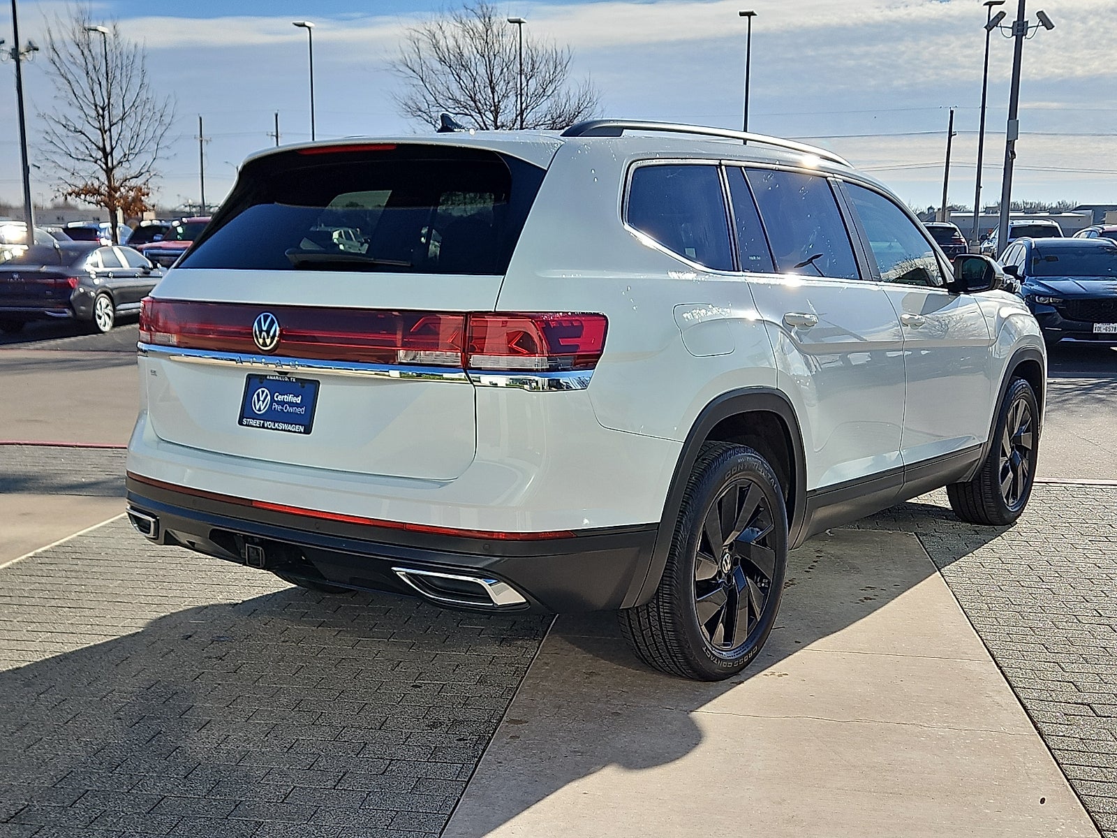 2024 Volkswagen Atlas 2.0T SE w/Technology