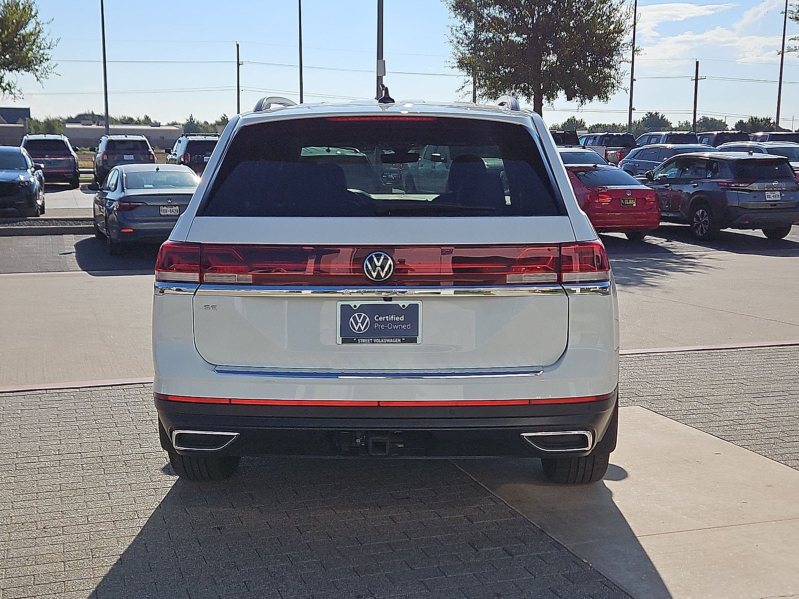 2025 Volkswagen Atlas 2.0T SE w/Technology