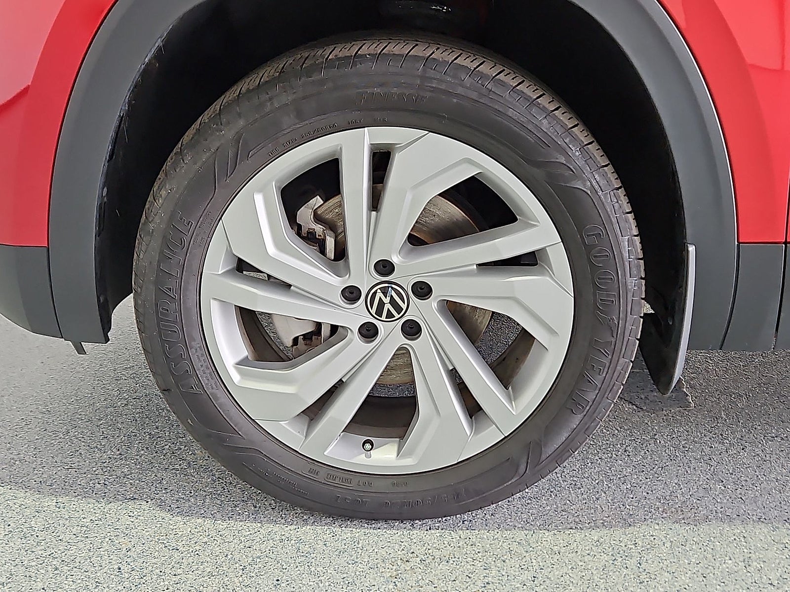2023 Volkswagen Atlas 3.6L V6 SE w/Technology