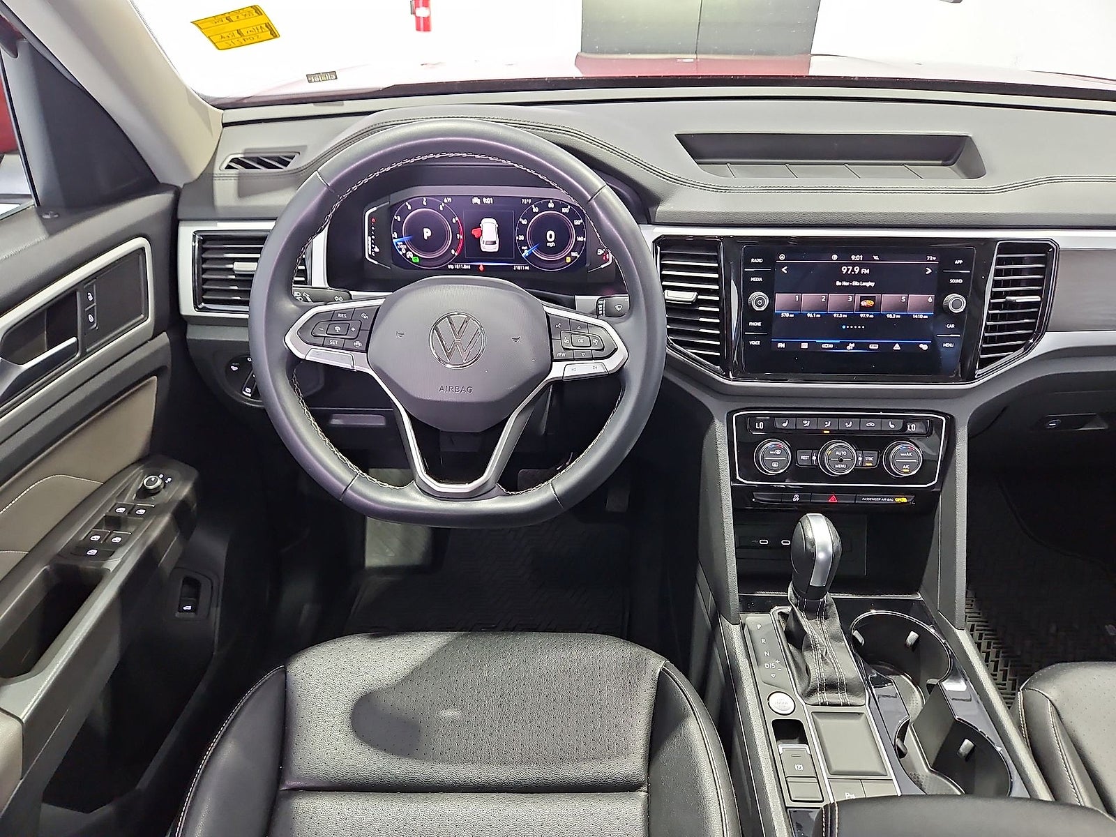 2023 Volkswagen Atlas 3.6L V6 SE w/Technology