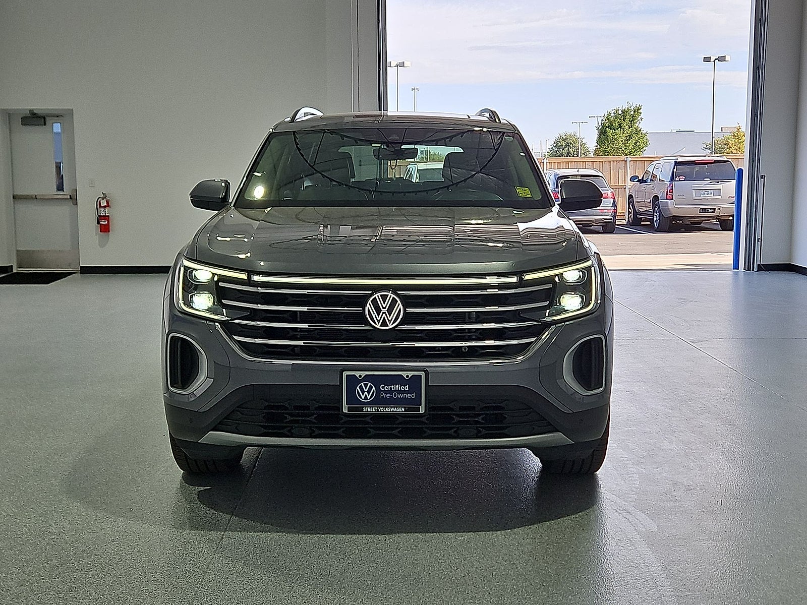 2024 Volkswagen Atlas 2.0T SE w/Technology