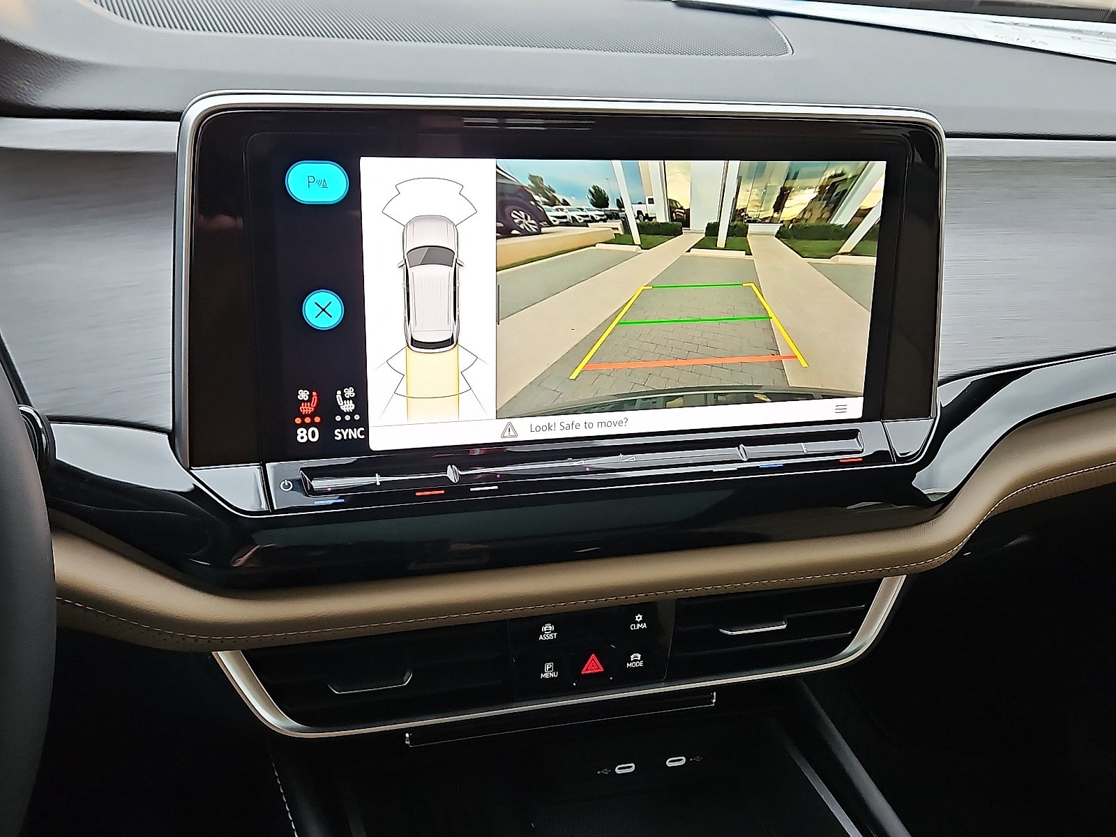 2026 Volkswagen Atlas Cross Sport 2.0T SE w/Technology