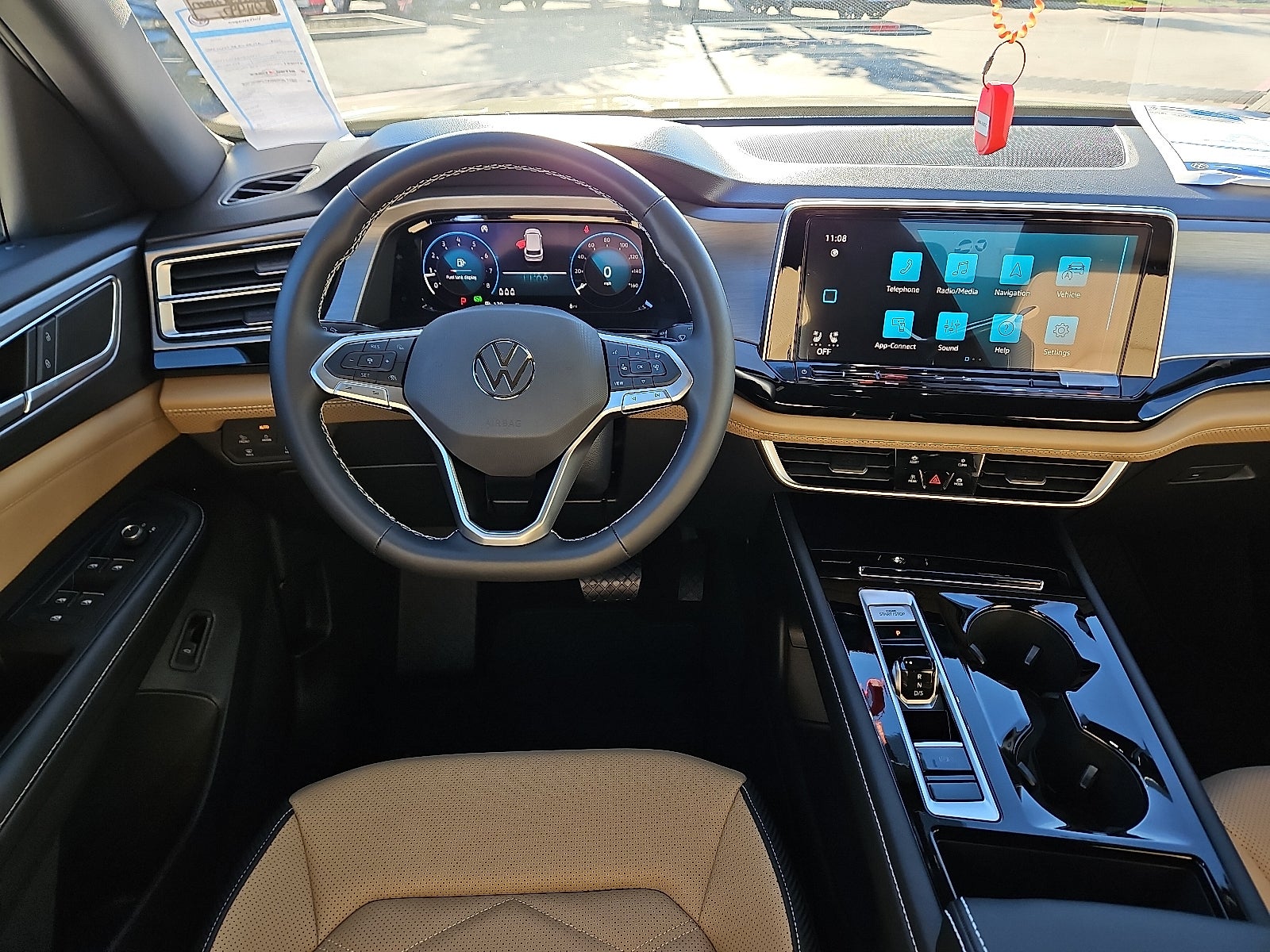 2026 Volkswagen Atlas Cross Sport 2.0T SE w/Technology