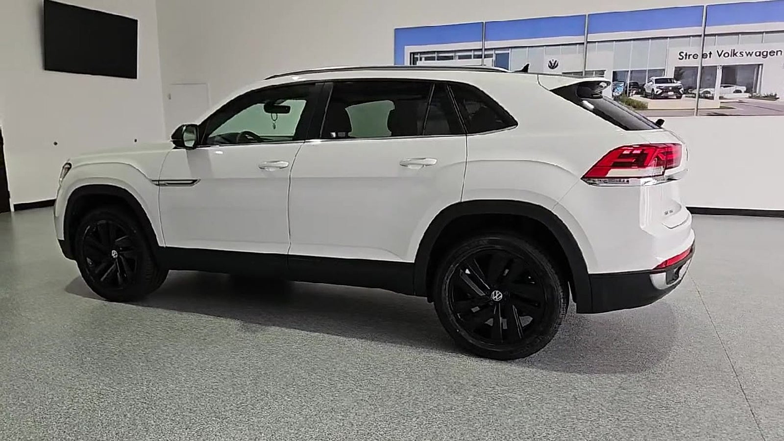 2022 Volkswagen Atlas Cross Sport 3.6L V6 SE w/Technology