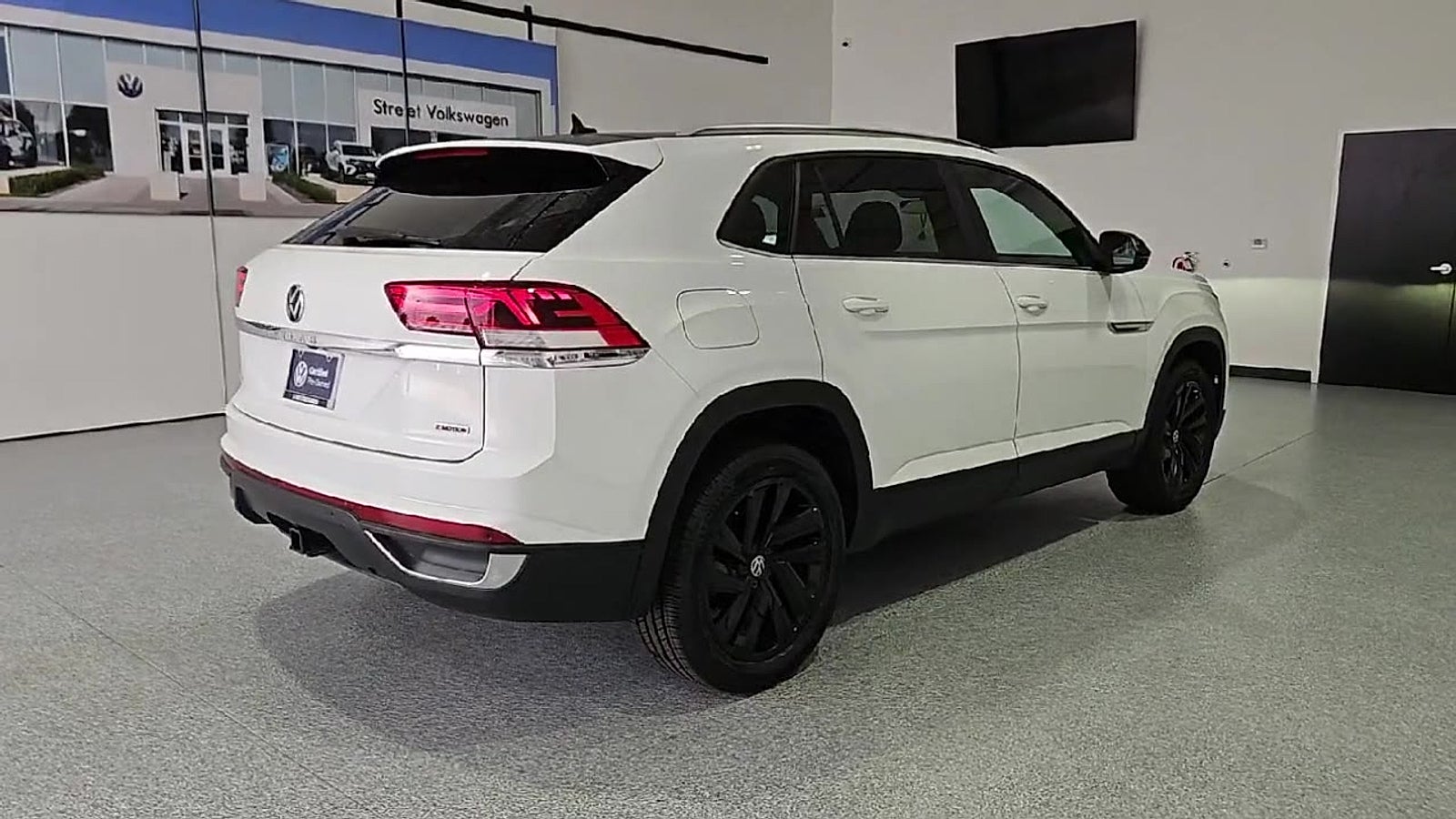 2022 Volkswagen Atlas Cross Sport 3.6L V6 SE w/Technology