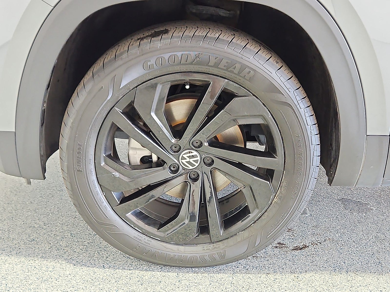 2023 Volkswagen Atlas 2.0T SE w/Technology